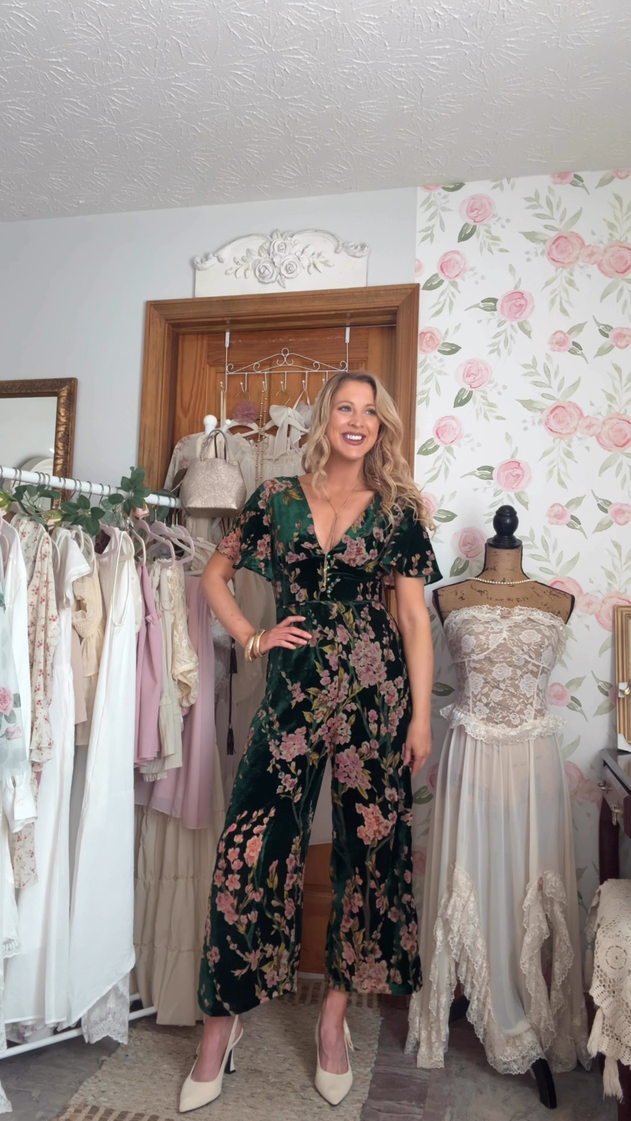 vintage fall glam pieces from Retro Stage ✨

#LTKSeasonal #LTKNYFW #LTKFallSale