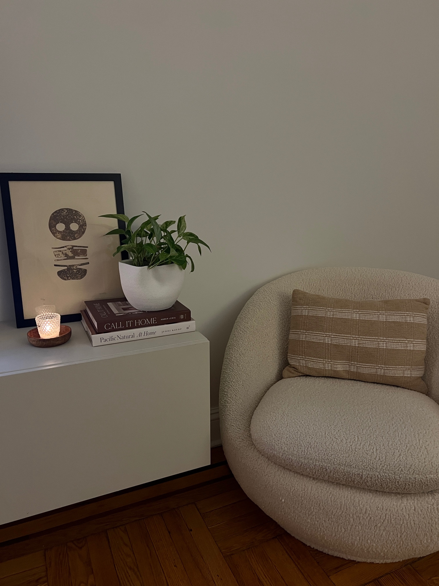 Cozy living room corner 🤎

#LTKFindsUnder50 #LTKFindsUnder100 #LTKHome