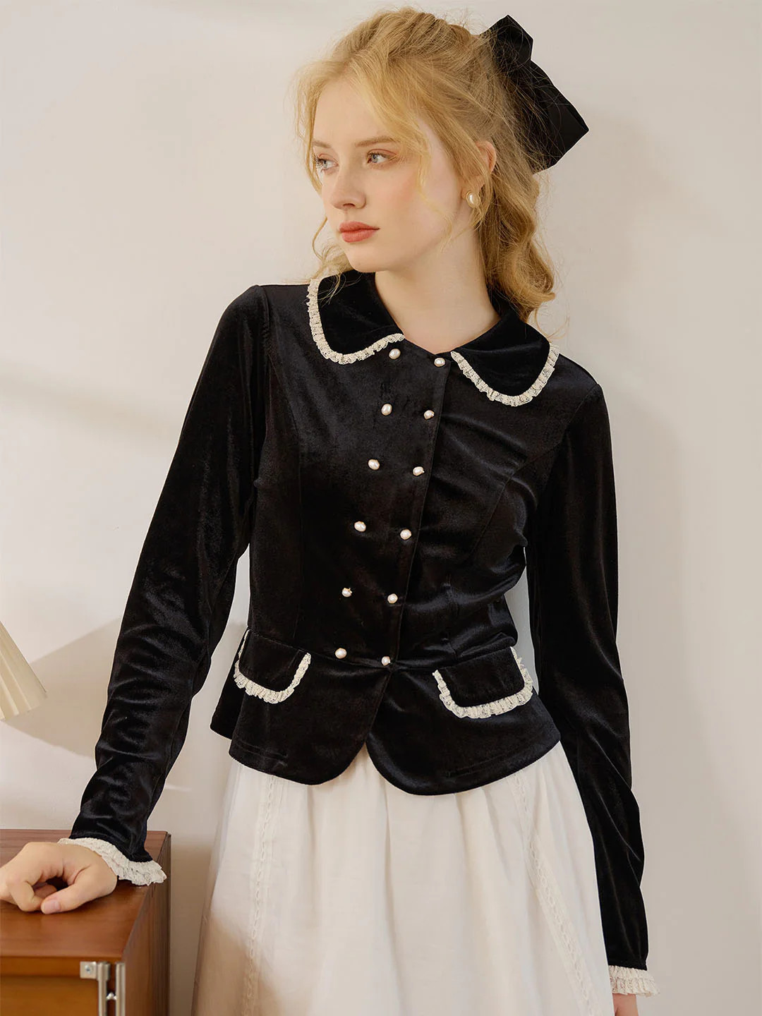 Rose Contrast Trim Button Front Velvet Blouse | SimpleRetro