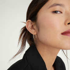 Between hoops earrings in 14k solid gold | Mejuri (Global)