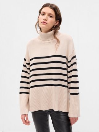 24/7 Split-Hem Turtleneck Sweater | Gap (CA)