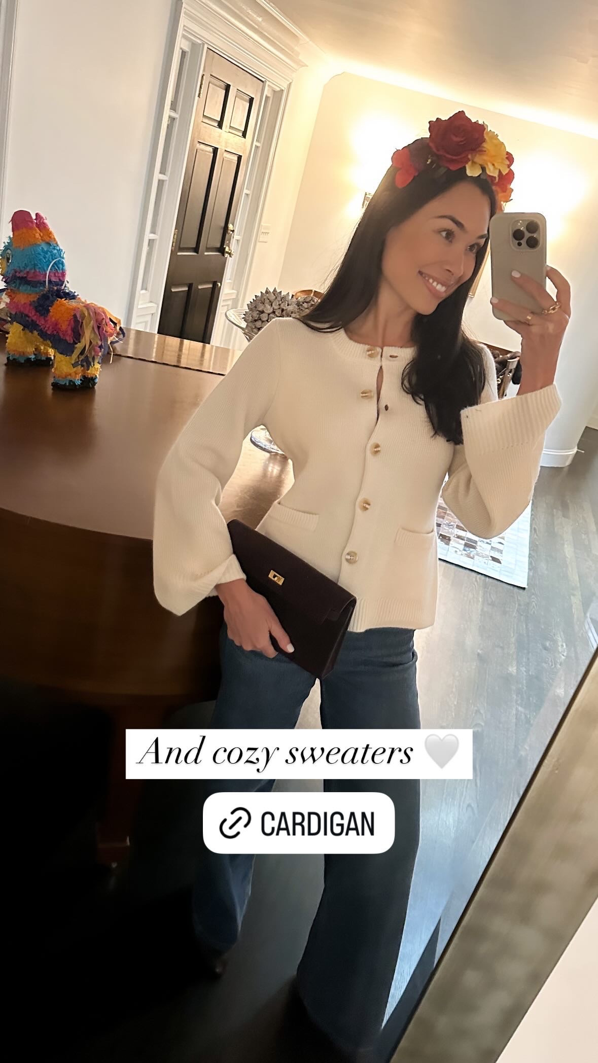 Cardigan. 

#LTKParties #LTKSeasonal #LTKWorkwear