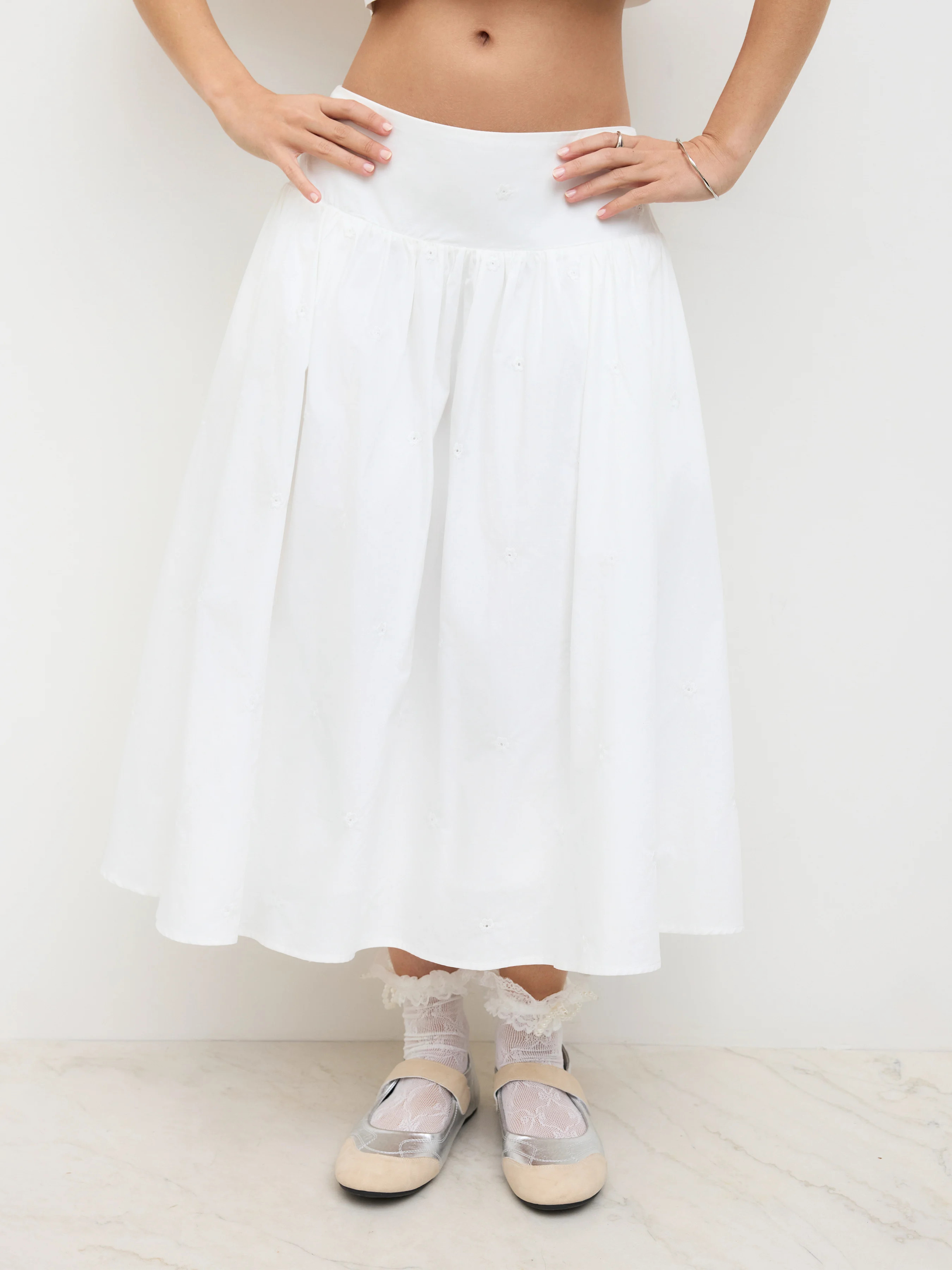 Cotton Cotton Mid Rise Floral Embroidery Midi Skirt For Daily Casual | Cider