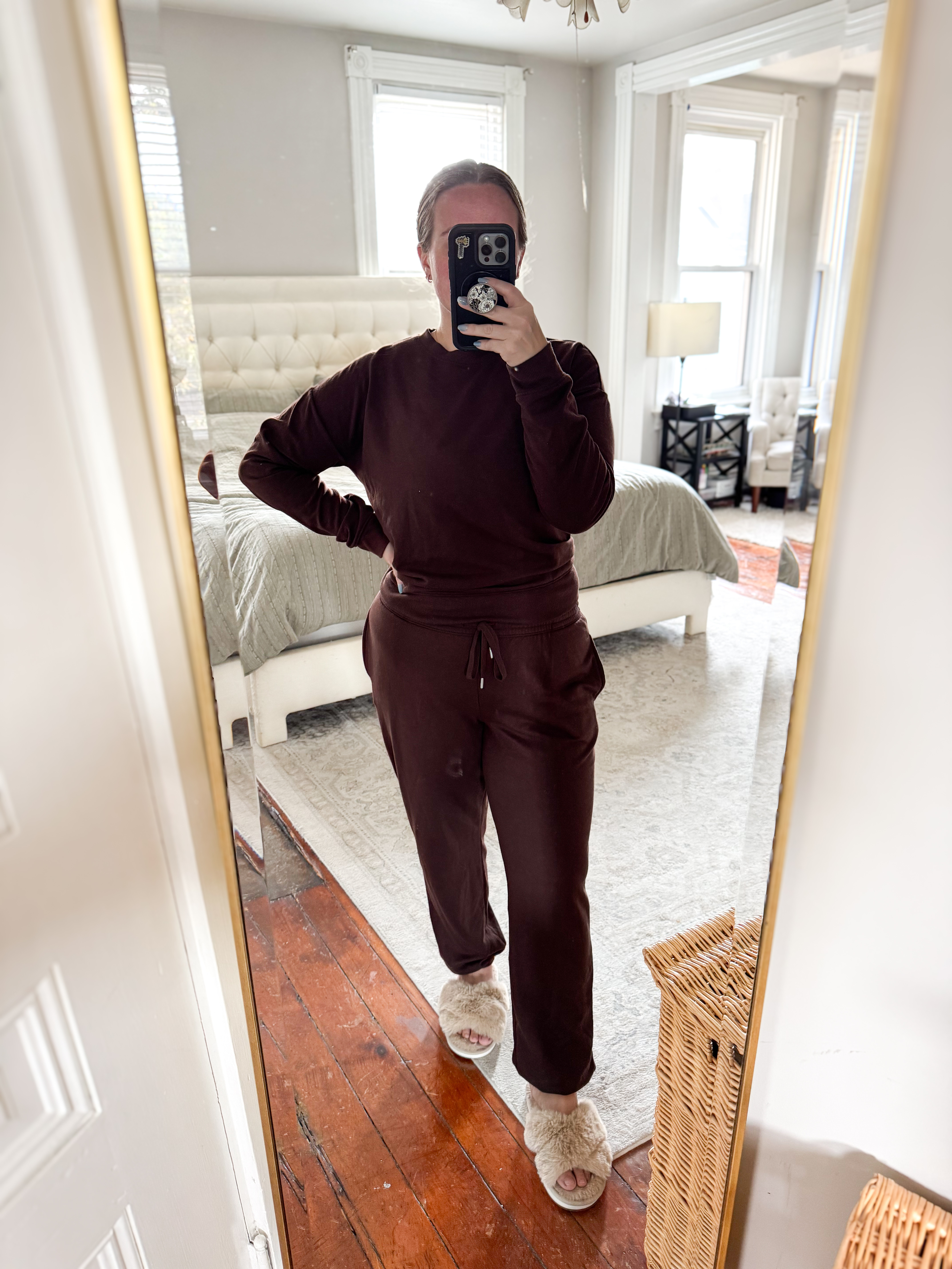 Affordable, cozy, and cute enough to live in all season 🍂  linking it here for you! 🤎

 

#LTKFallSale #LTKFindsUnder50 #LTKActive