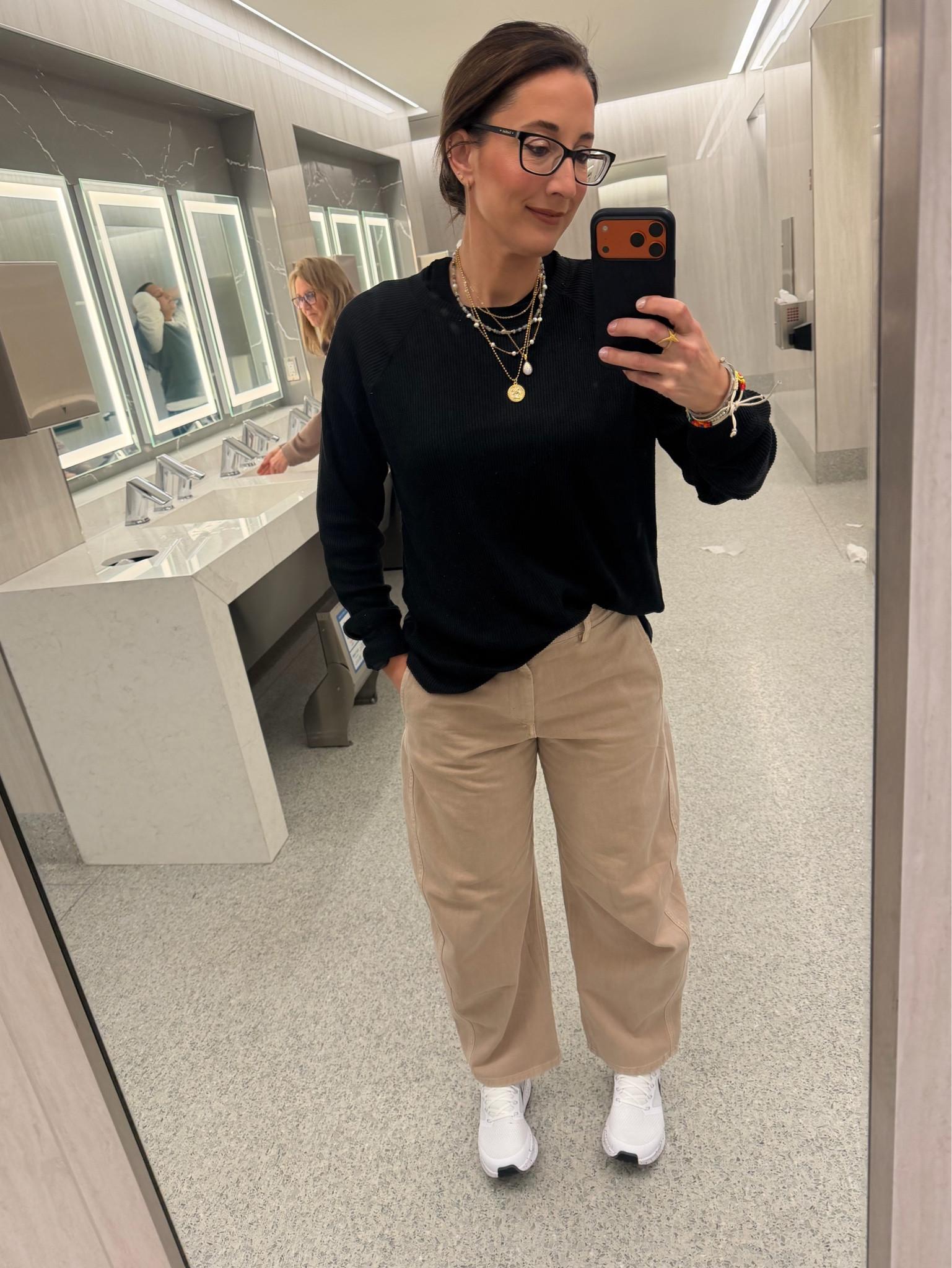 Airport outfit. These barrel pants from Gap are the best! 

#LTKdayinmylife #LTKgrwm #LTKootd