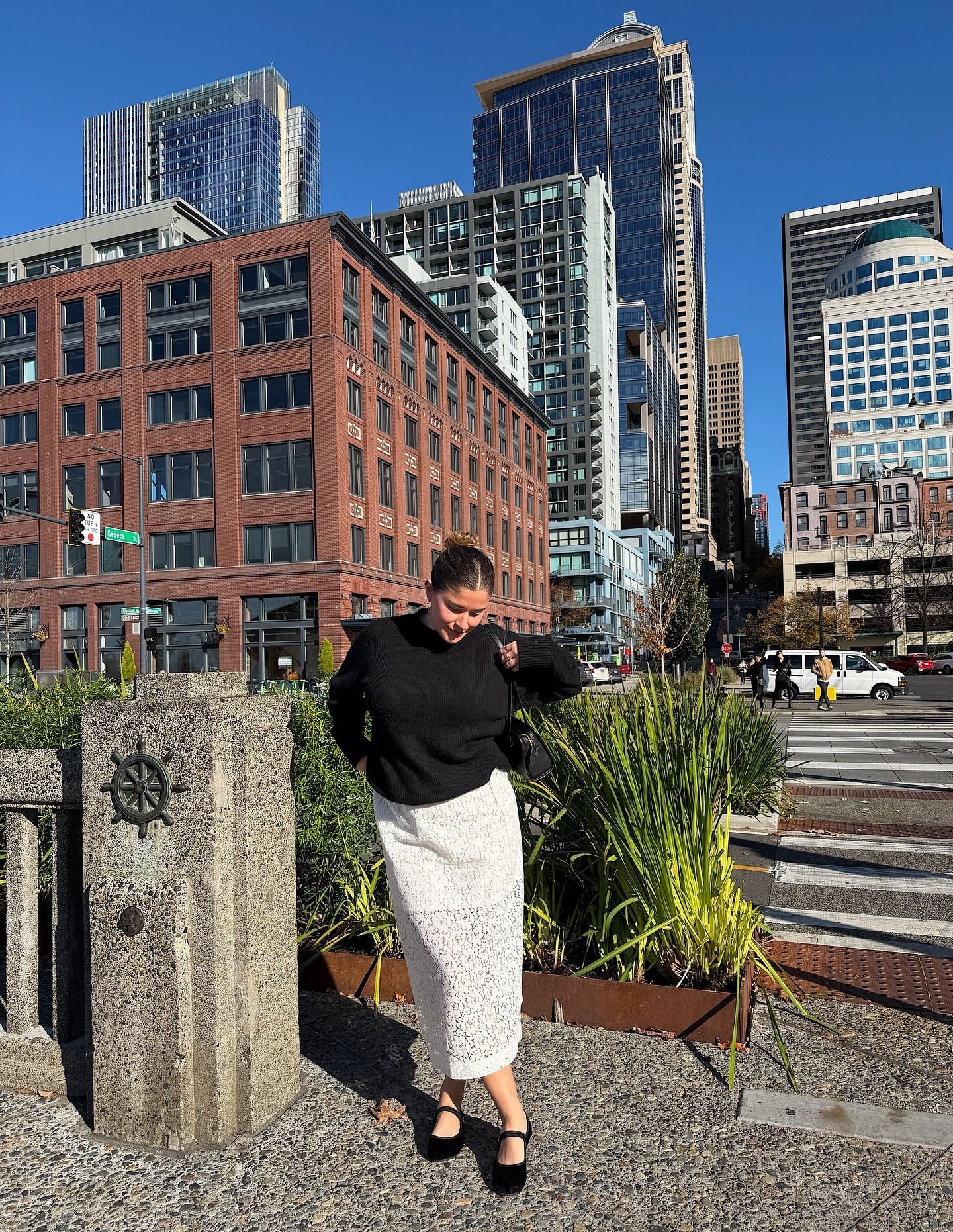 a fantastic seattle saturday🤠📚🥯🩰👜 my first time at the library (I know, shocking) to try howdy y’all coffee & see the red room which reminded of me of a bathroom scene in the shining, picked up a westman’s lox bagel & ate it on the pier, shopped at watson kennedy & had to find the basenji page in a dog book🐕
•
•
•
#seattle #seattlewa #seattlewashington #seattle_igers #seattleblogger #seattleblog #lifestyle #lifestyleblogger #basenji #basenjisofinstagram #seattlecoffee #seattlecoffeescene #coffeeshop #coffeeholic #coffeevibes #coffee #coffeeoftheday #coffeeandbooks #coffeestagram #coffeeculture #seattlefood #downtownseattle #seattlepubliclibrary

#LTKootd #LTKFindsUnder50 #LTKSaleAlert