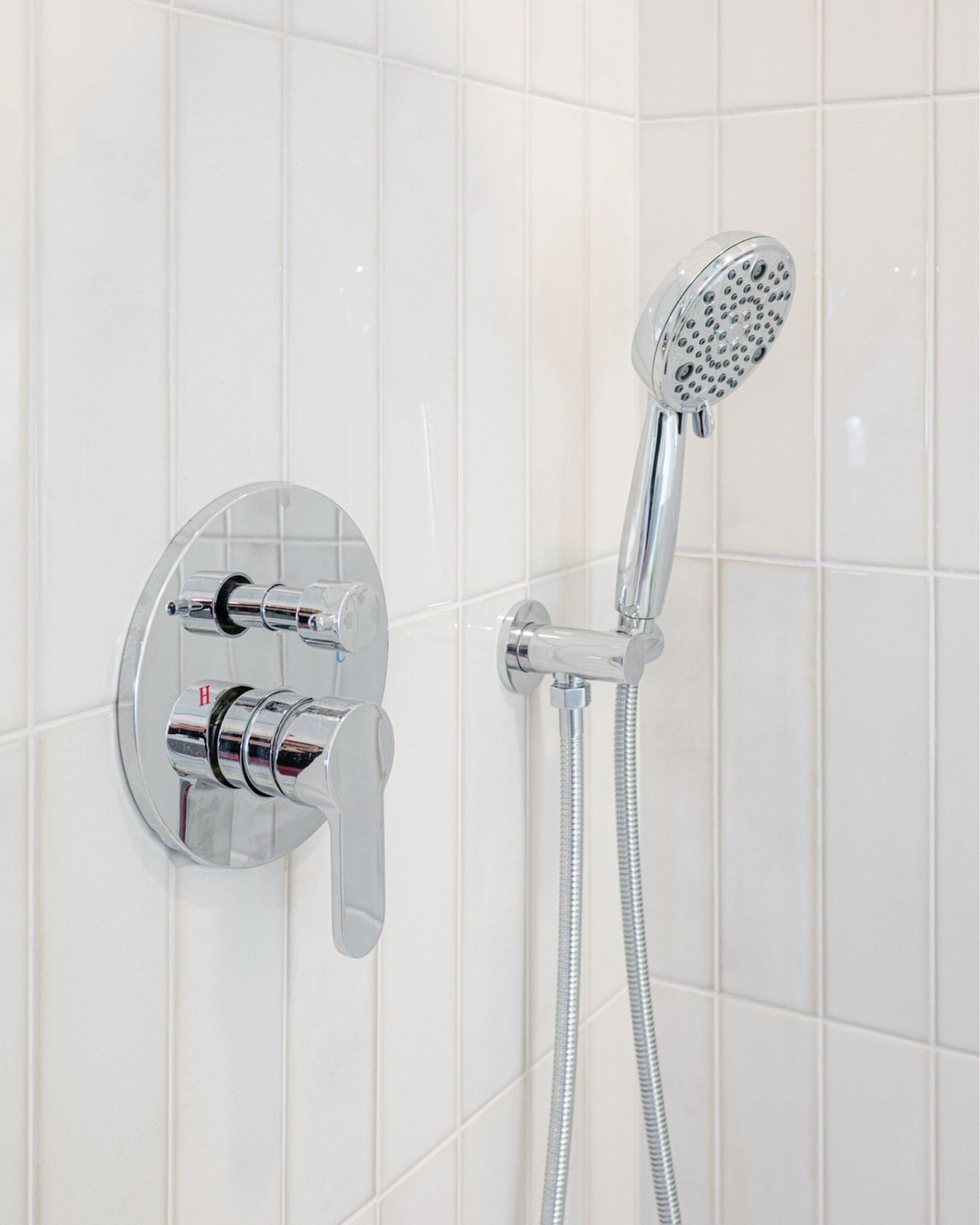 Luxurious  chrome shower system with at a budget friendly price! I always love a separate hand held - a must have for easy cleaning! 

Sharing a beautiful splurge option as well!


Polished chrome shower system


#LTKHome