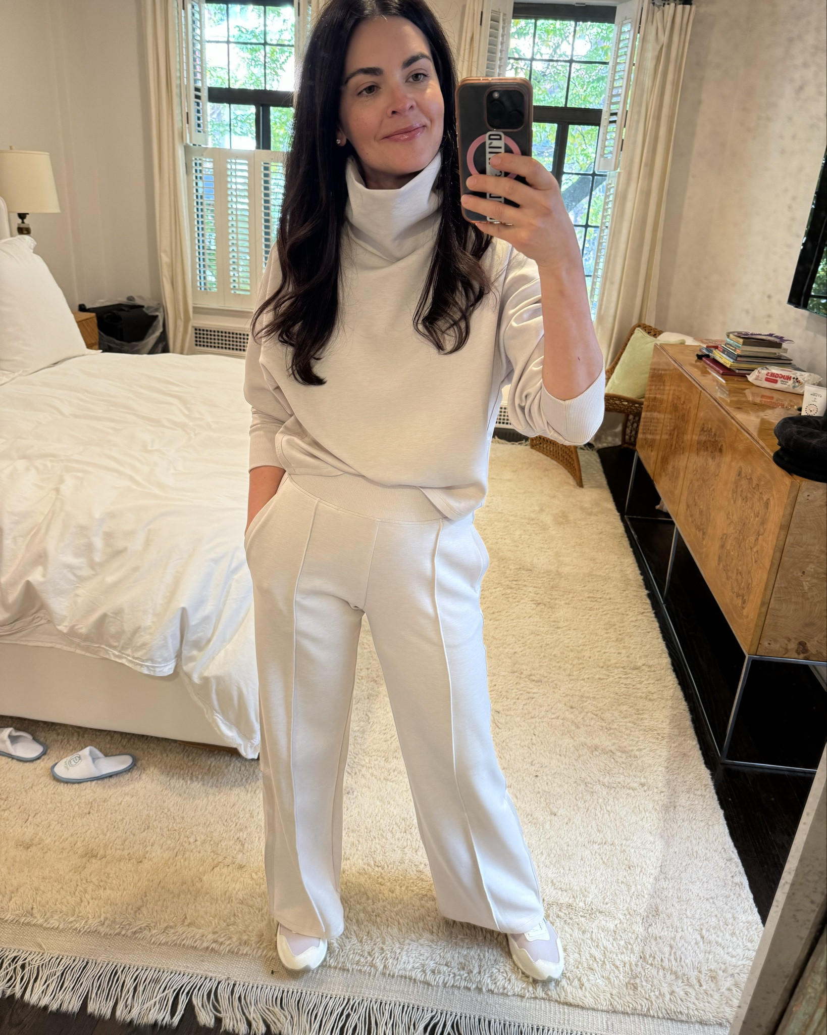 LOVE this new set!! Perfect for running around, doing holiday shopping, seeing friends etc. So comfy and cute! 

#LTKSaleAlert #LTKFindsUnder100 #LTKCyberWeek