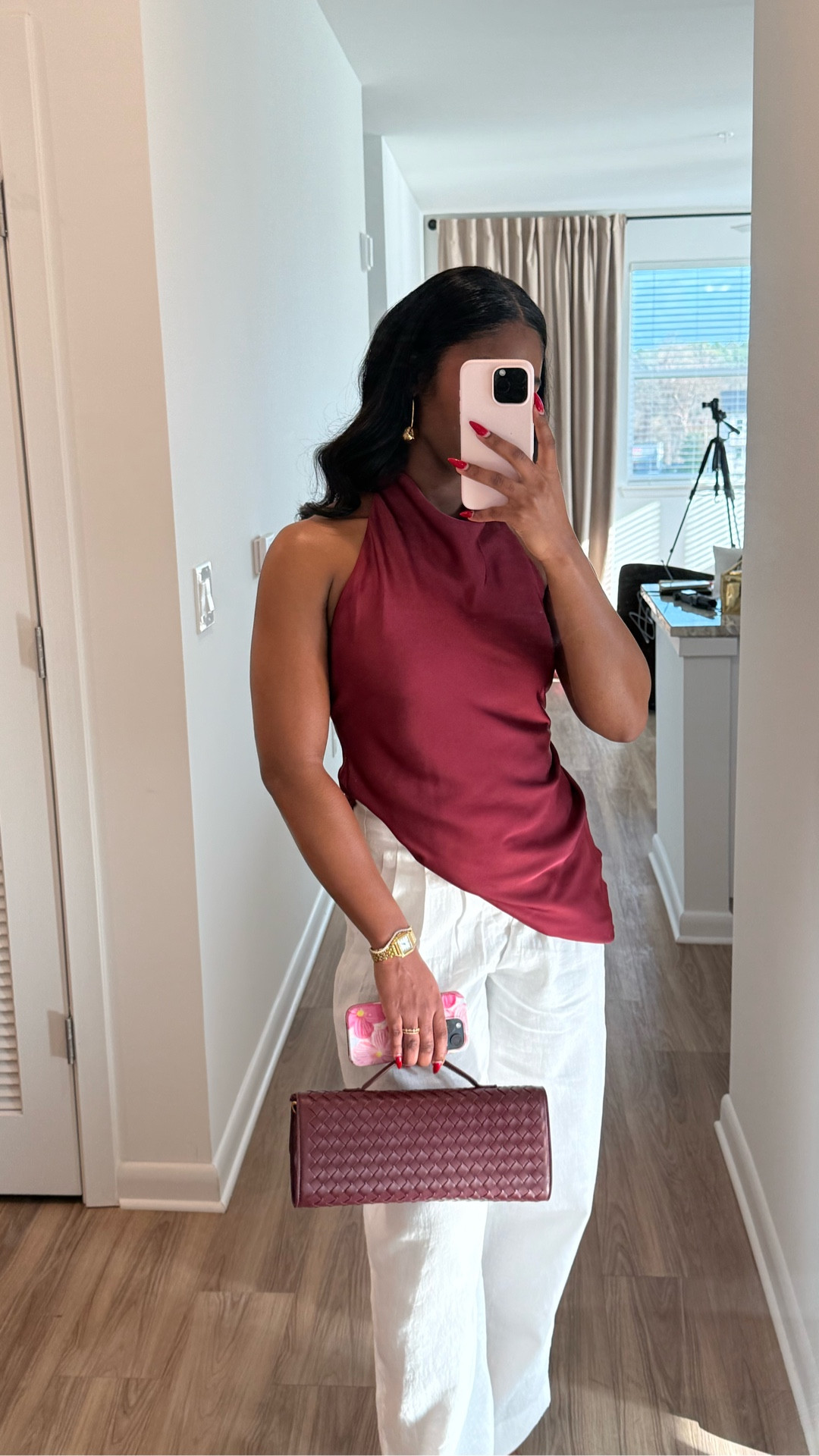 Dinner OOTD✨

Dress: 4
Pants: Small