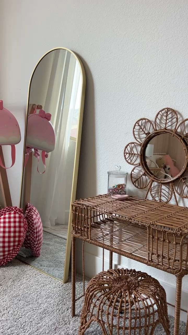 Nora’s room all dressed up for Vday! ♥️💕🤍

#LTKSeasonal #LTKVideo #LTKkids