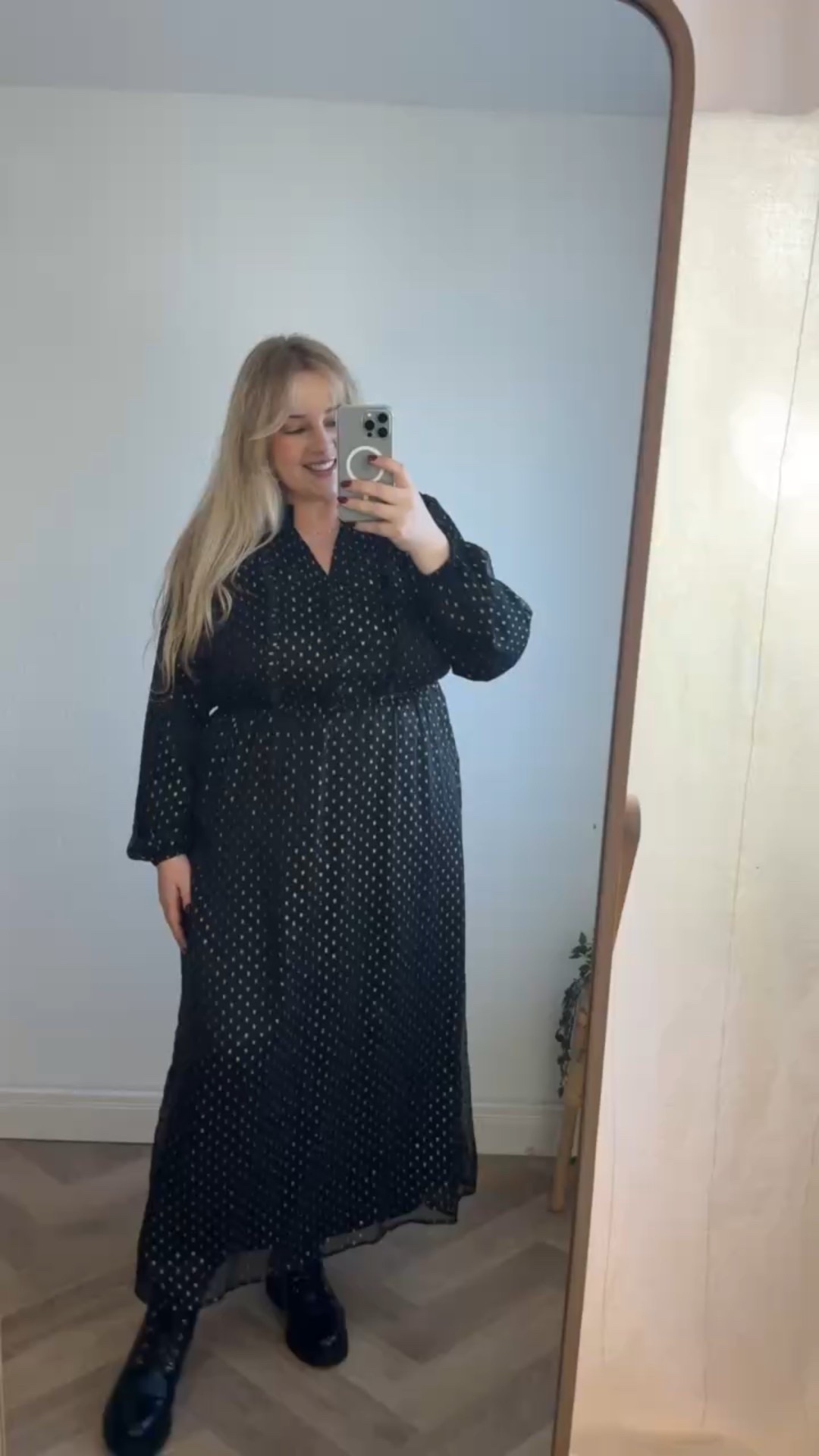 Maxikleid 

Code: beauty15dez

(Gültigkeit: 04.12.-einschl. 06.12; 15% auf Alles; einmalig einlösbar pro Kundin; gilt in DE App & Webshop)

#maxikleid #festlich #curvy

#LTKplussize #LTKdeutschland #LTKkleider