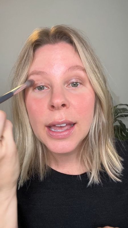 When you’re blending out your lid color, give this makeup tip a try! Unfortunately, the clip of me applying the shimmery eyeshadow to my lid was corrupt. 

Give it a try and follow for more easy makeup! 

Using @thebkbeauty crease brush and @lauragellerbeauty eyeshadow palette. Comment link and I’ll send them to you for reference!

#eyeshadowtutorial #eyeshadowtips #makeupformaturewomen #makeupforbeginners

#LTKVideo #LTKHoliday #LTKGiftGuide