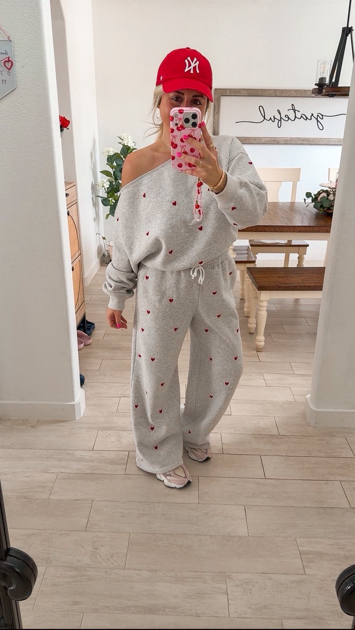 OOTD 
Heart matching set m
Pink new balance sneakers tts

#LTKootd