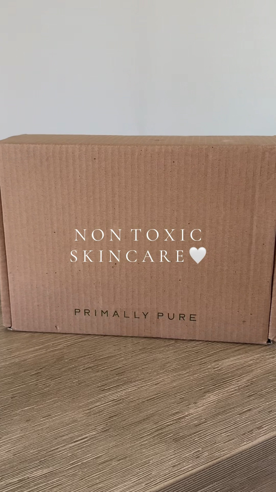 I used to grab whatever was trending on the shelves - until I actually read the ingredients. 👀

Our skin absorbs so much, and I realized if I care about what I put in my body, I should care about what I put on it too.

So I started small:
-Almond Body Wash & Lotion from @primallypure (yes, with beef tallow—don’t knock it till you try it)
-Their Cleansing Oil literally melted away my makeup without stripping my skin.

These swaps aren’t just about skincare—they’re about choosing less toxic, more nourishing options every day 🌿



#LTKFindsUnder50 #LTKBeauty