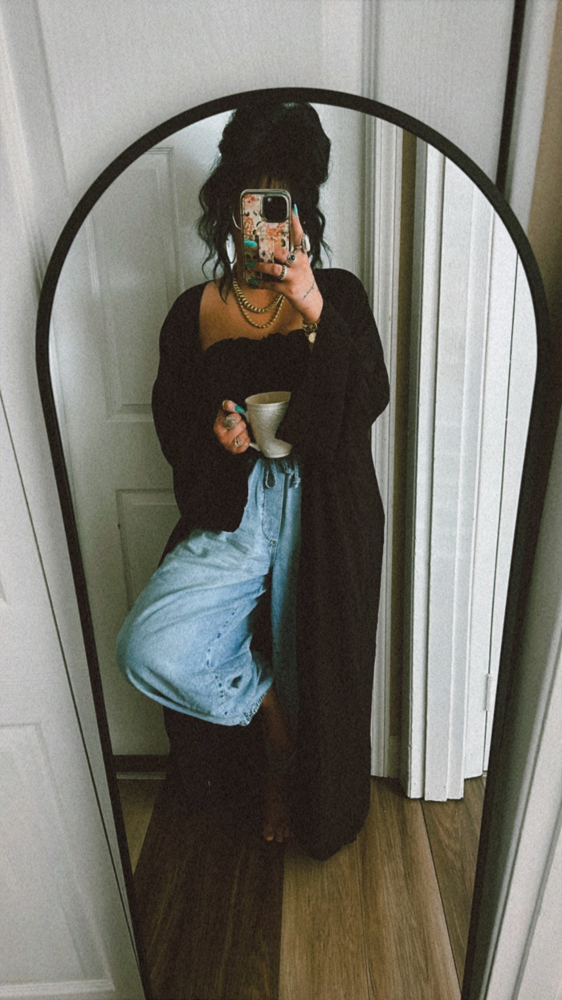 These pants are so worth the price. 
Every pair of jeans should be this comfortable and well made 🙌🏼
Wearing a small, they run very big!
Jewelry not linked is my shop-Bohemia 


#LTKSeasonal #LTKSummerEdit #LTKStyleTip