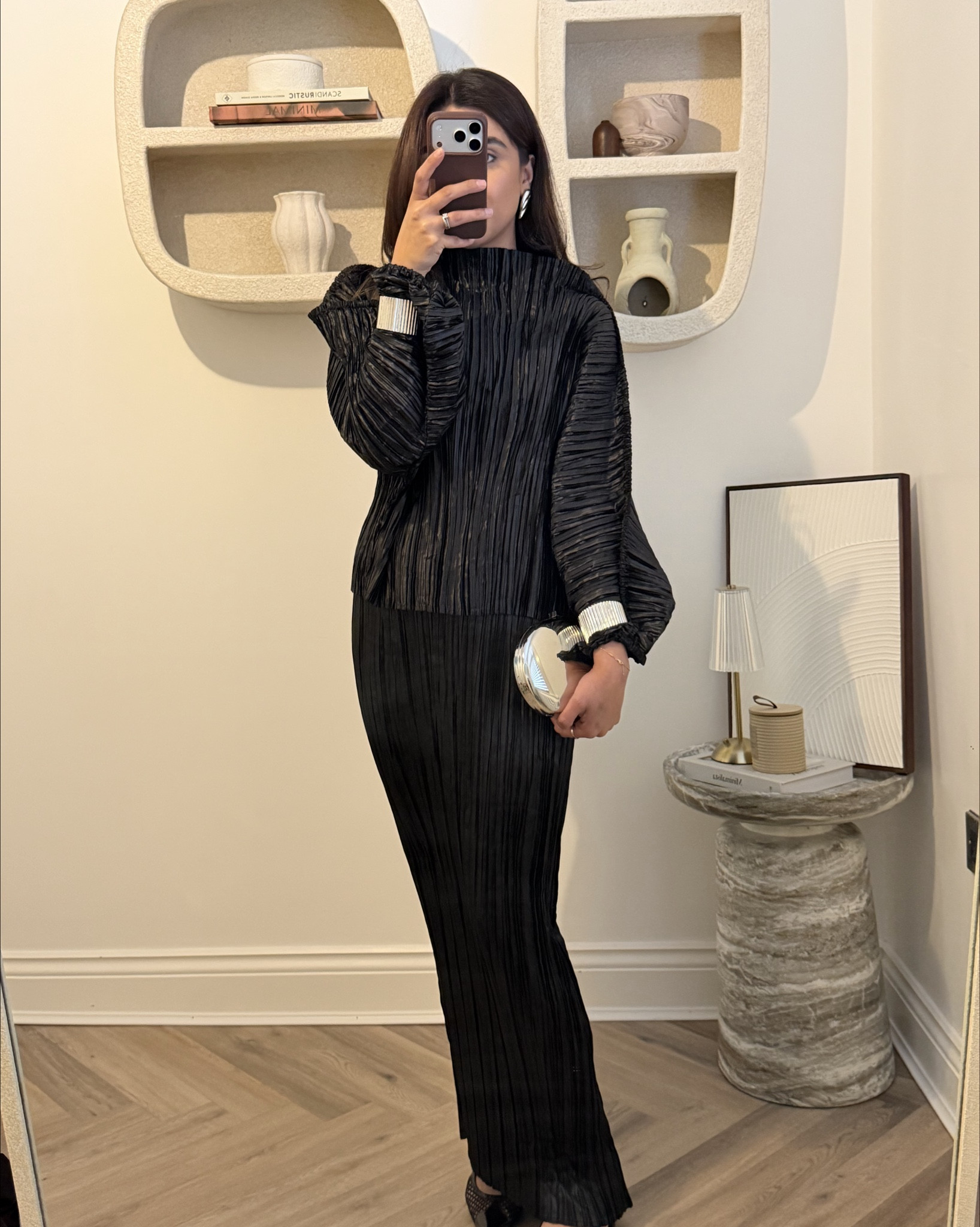 Leem Global
Top – Size Small
Trousers – Size Small


#LTKwedding #LTKuk #LTKspring
