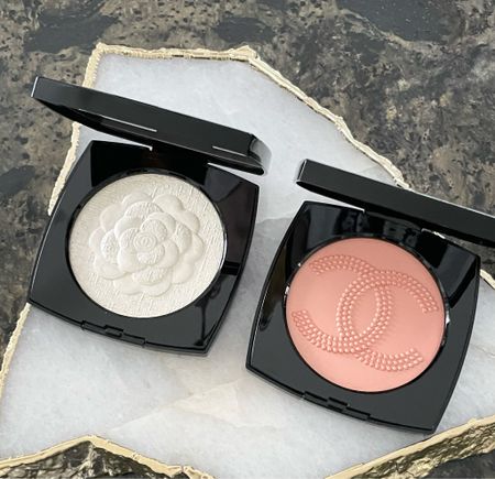 The new Les Symboles De Chanel Oversized Illuminating Powder Highlighters are stunning. Review is on the blog today. 
They would make a great holiday gift. 

#LTKHoliday #LTKbeauty