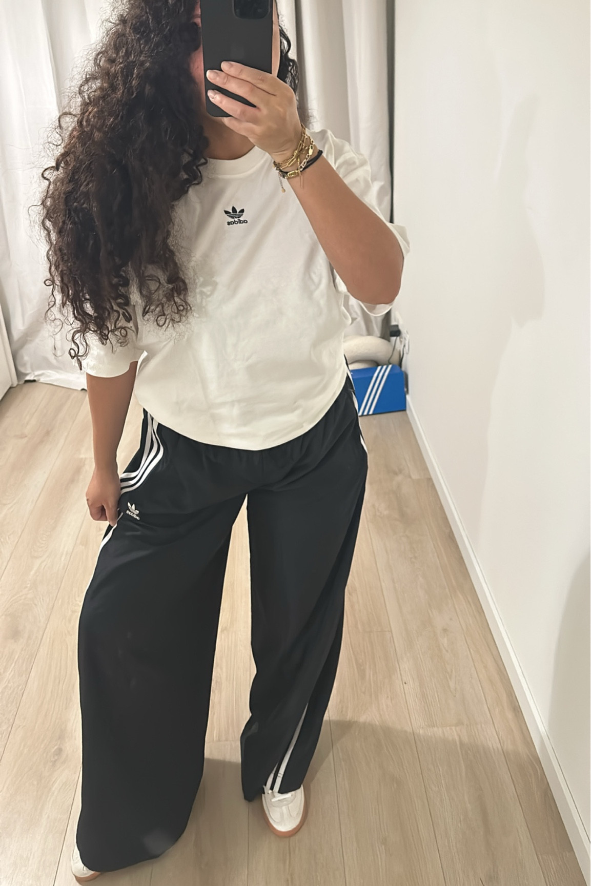 Adidas Boyfriend shirt styled with overized pants - both size M #adidas #outfitinspo

#LTKstyletip #LTKnederlands