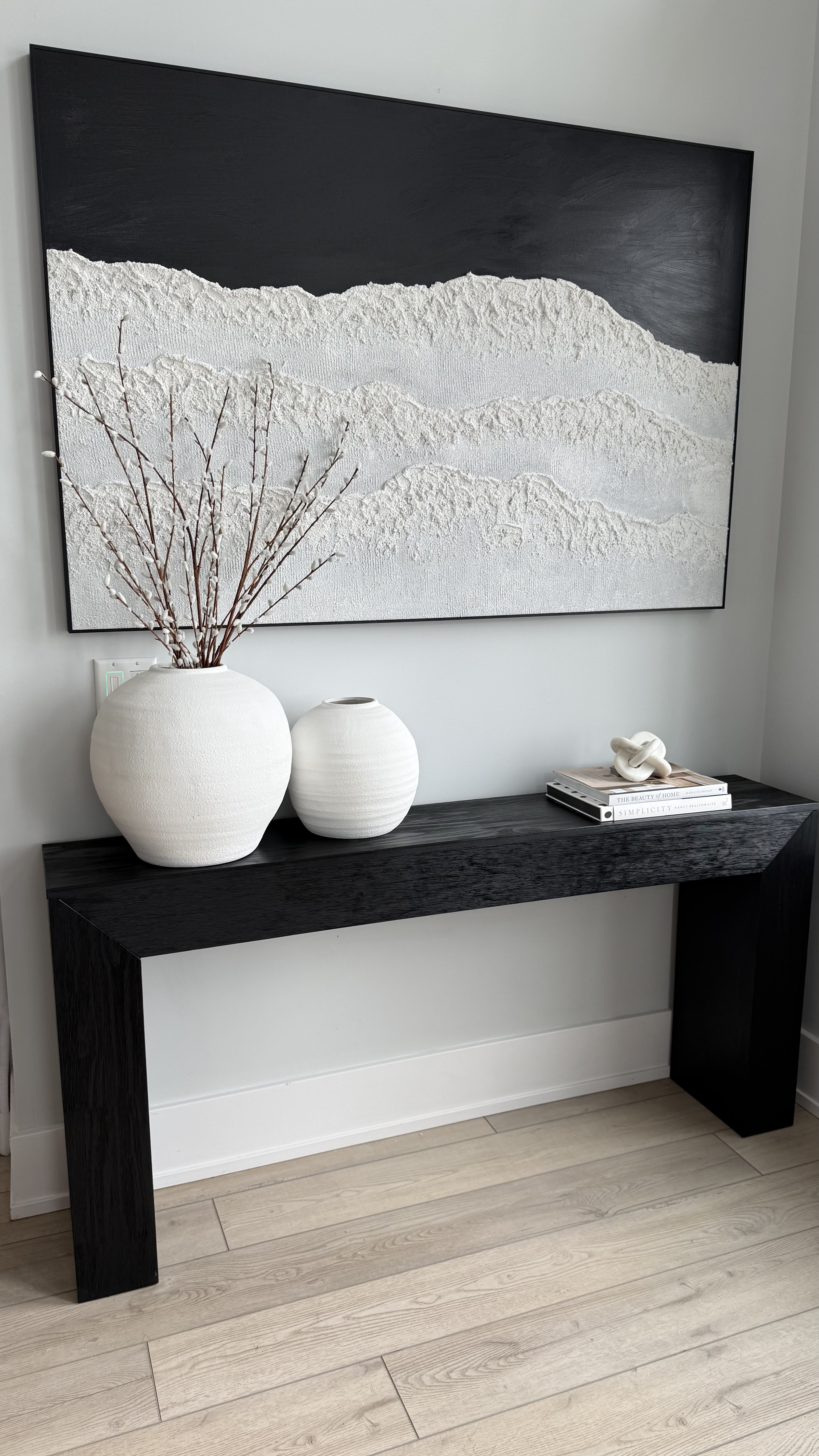 Black and white Console Table Setup | Amazon (US)