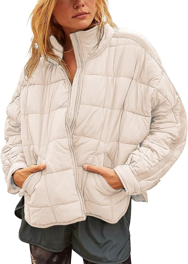 Watashi Women's Packable Puffer Jacket Long Sleeve Full Zip Lightweight Quilted Coat | Amazon (US)