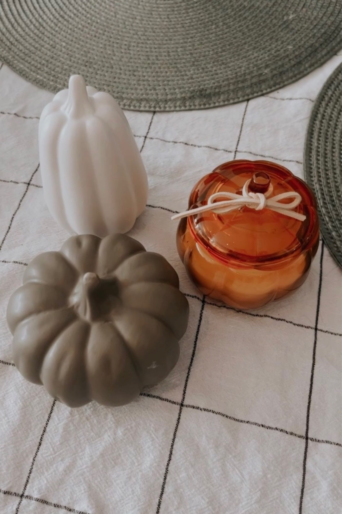Tiny home fall centerpiece🍂🎃

#LTKhome #LTKSeasonal #LTKunder50