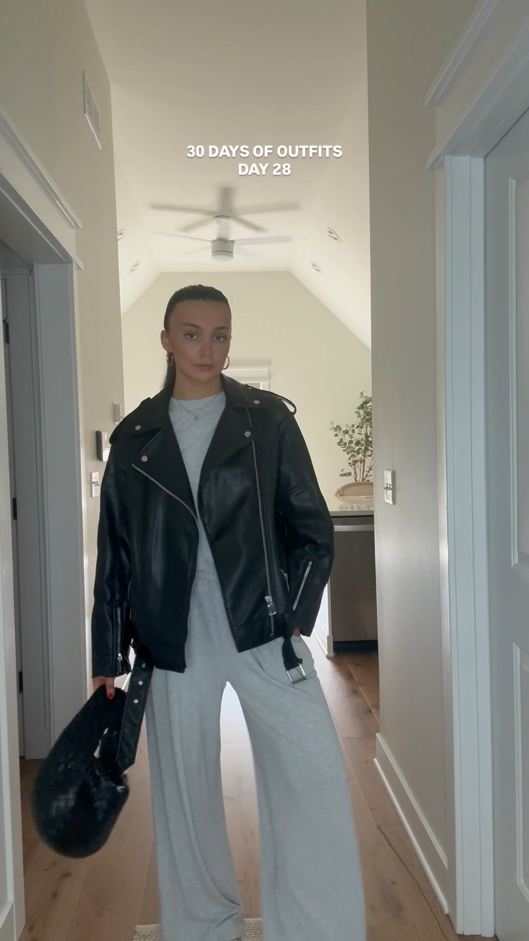 My absolute favorite cozy chic outfit for fall! 

#LTKFallSale #LTKStyleTip #LTKSeasonal