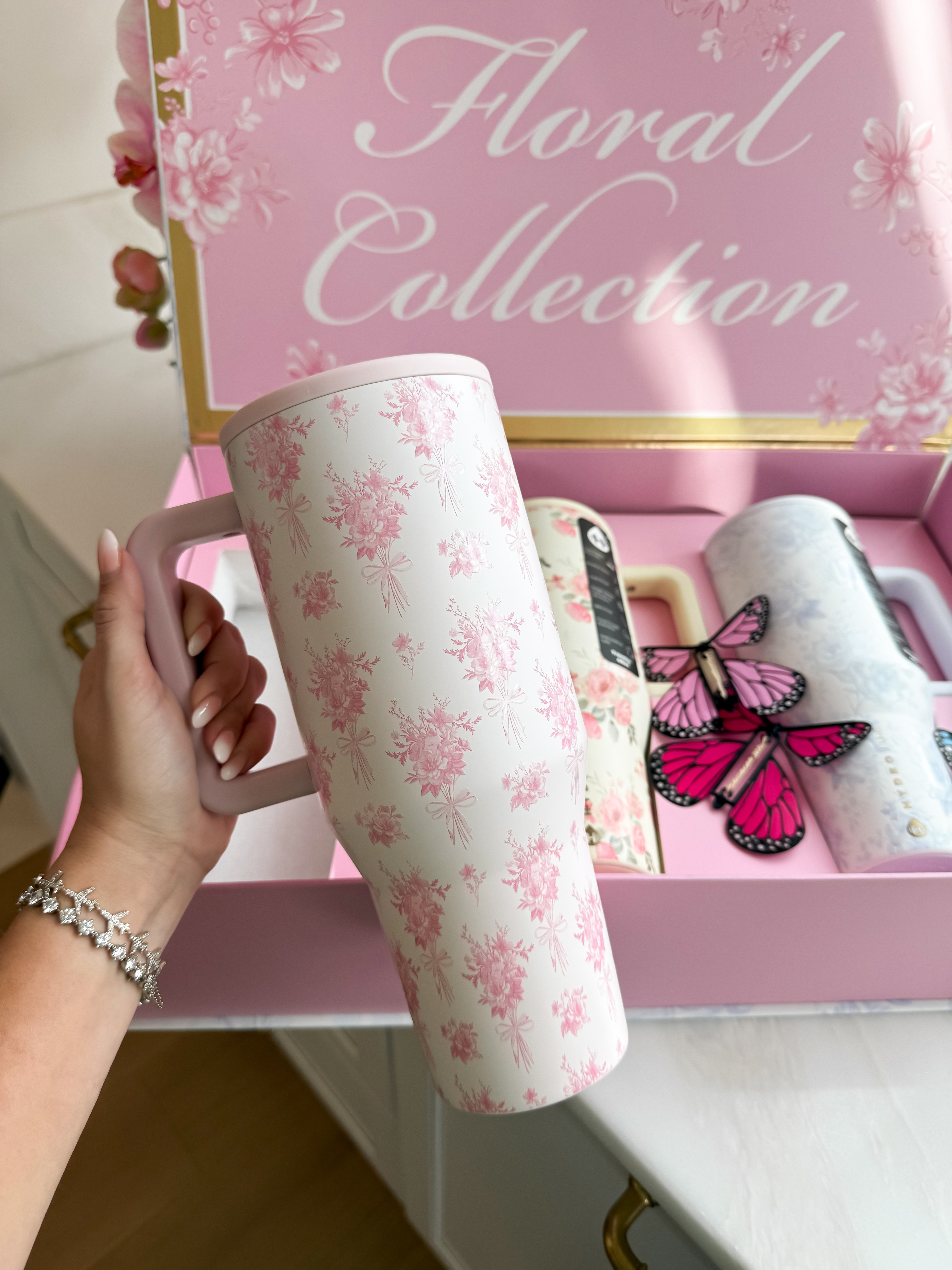 These floral prints for spring are so good! thank you for trusting me with your shopping 🩷✨ commissionable links included 💕


#LTKHome #LTKmomlife