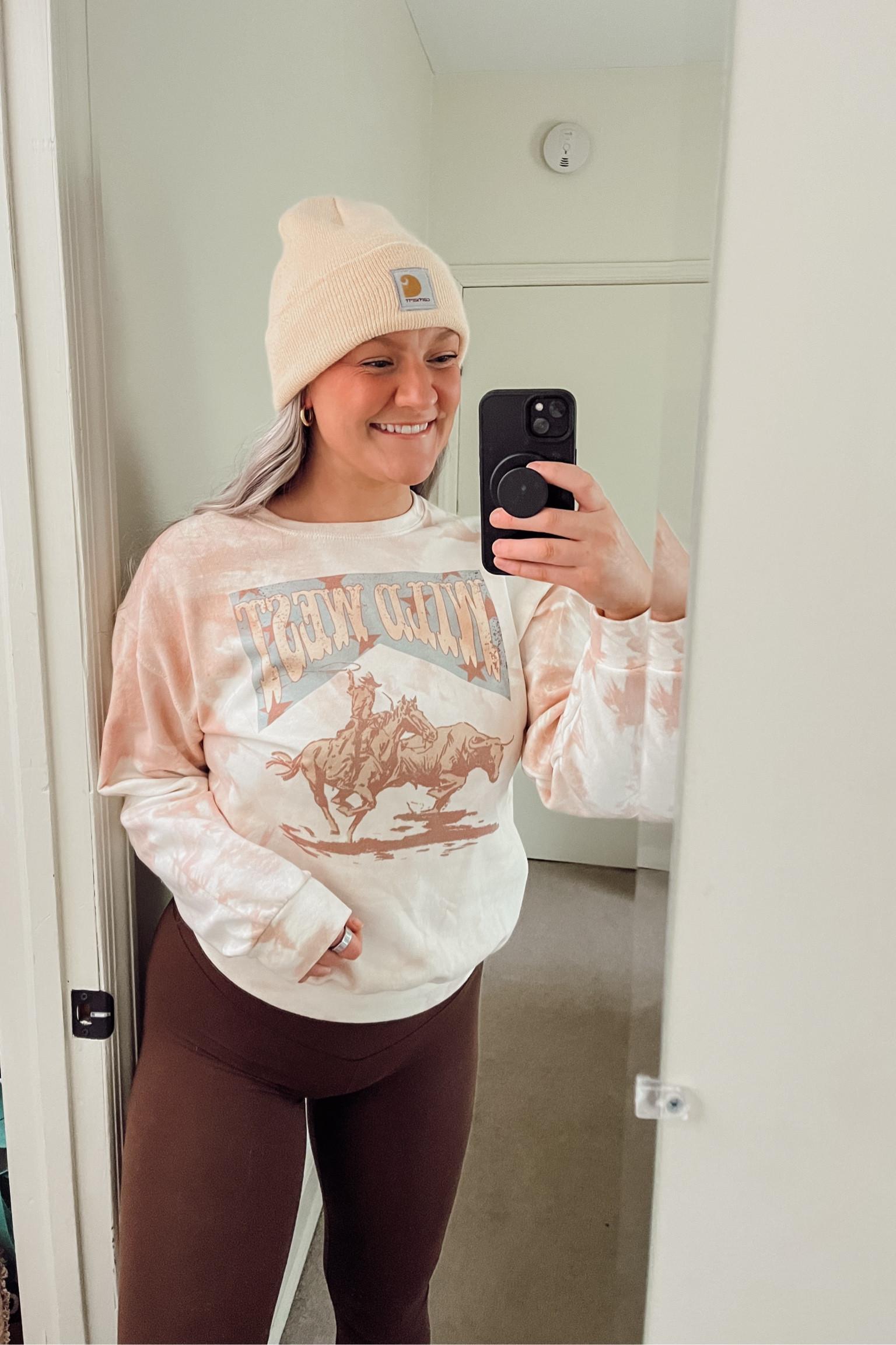 Casual comfy western fit

Size medium tall aerie boot cut leggings

Medium local western store crew

Carhartt pale pink beanie


#LTKSeasonal #LTKfindsunder100