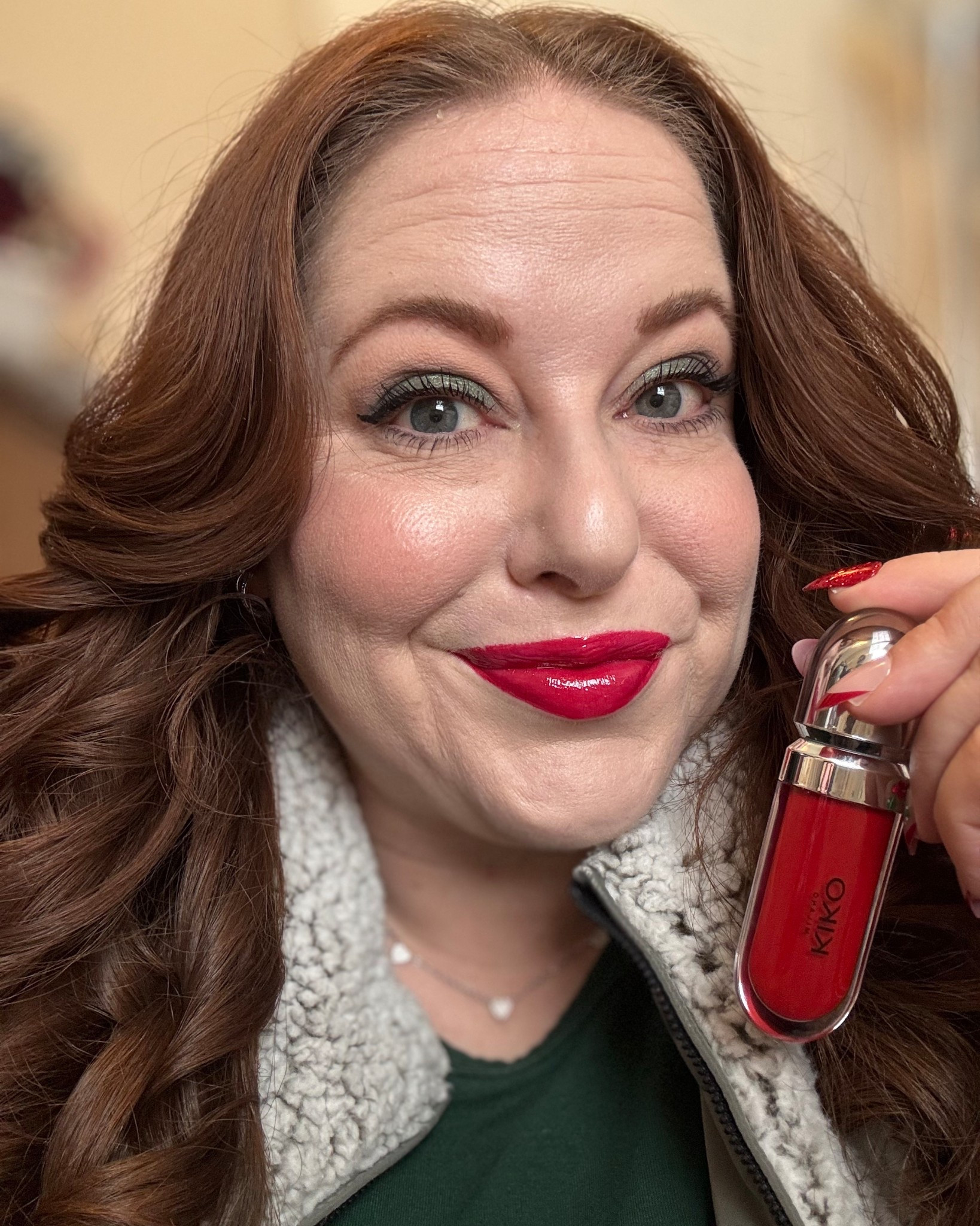 Lipmas day 9: Kiko Milano Hydra Gloss, shade 15. This one is on the more pinky side, but it has such a pretty shine
#redlip #redlipgloss #lipmas

#LTKgrwm #LTKHoliday #LTKBeauty