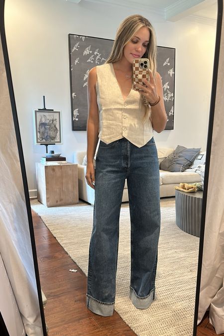 Sharing what I’m packing for London & Paris! These jeans are probably my new favorites, love the wide leg and cuffed hem!

Europe trip, what to pack for London, Paris outfit ideas, what to wear for fall vacation, fall outfits, wide leg jeans, straight leg jeans, fall trends 

#LTKunder100 #LTKSale #LTKstyletip