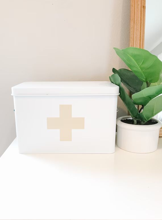 First Aid Kit, Metal First Aid Box, Vintage Tin, Custom, Modern Farmhouse Decor, Linen Closet Sto... | Etsy (US)