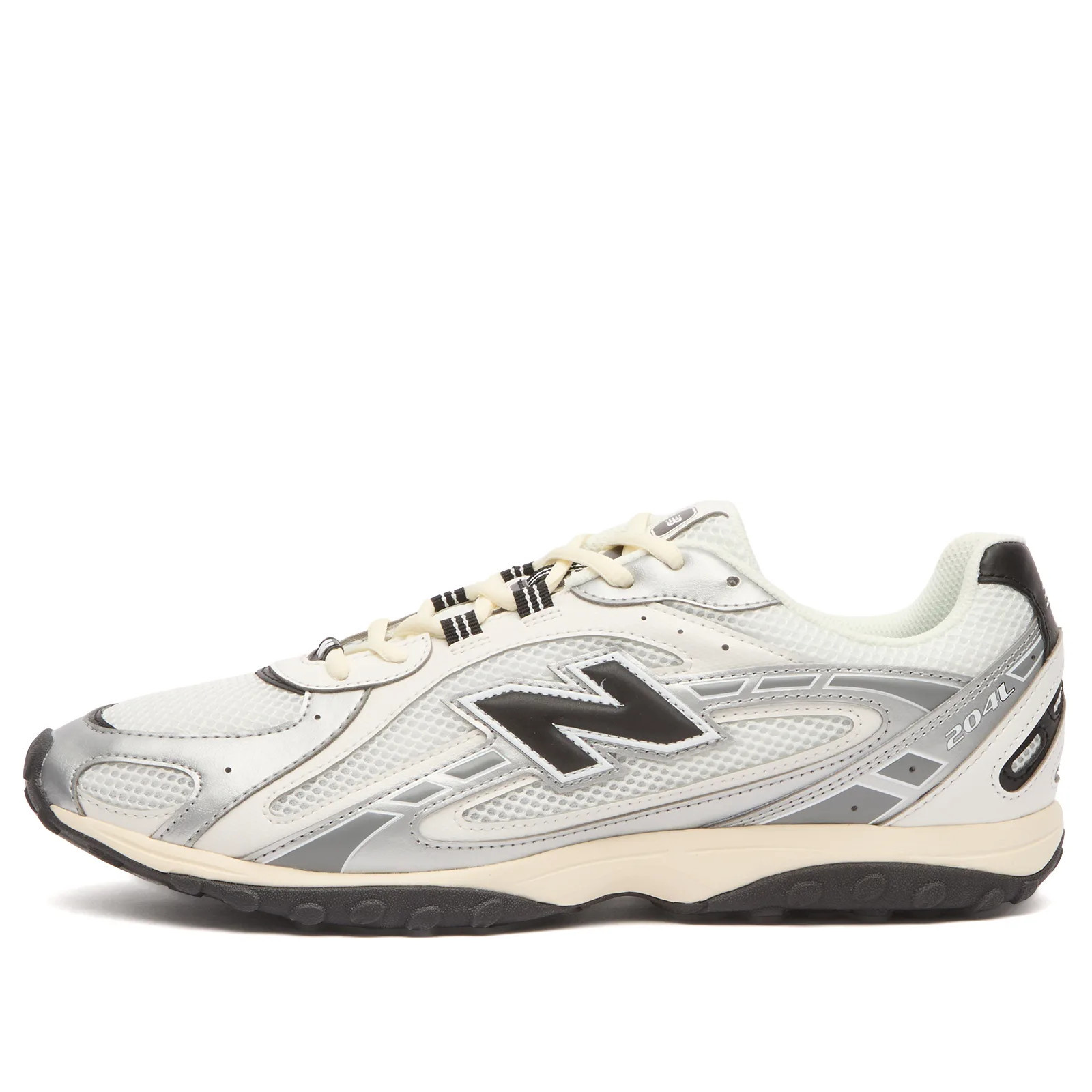 New Balance 204L Sneaker in Silver Metallic, Size UK 7.5 | END. Clothing