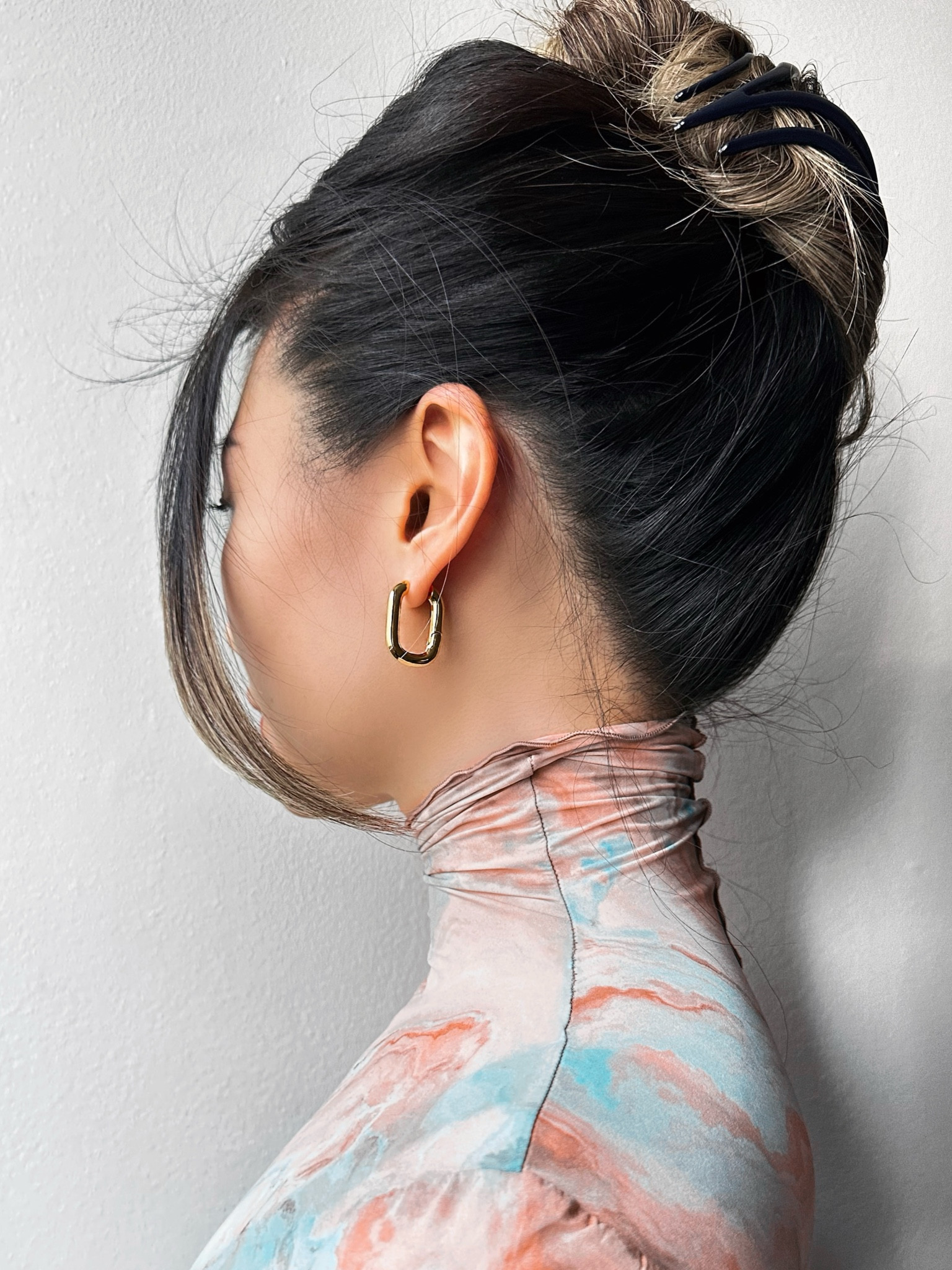 statement gold hoop earrings ✨ linked a variety of price points🫶🏻

#LTKHoliday #LTKGiftGuide #LTKFindsUnder100