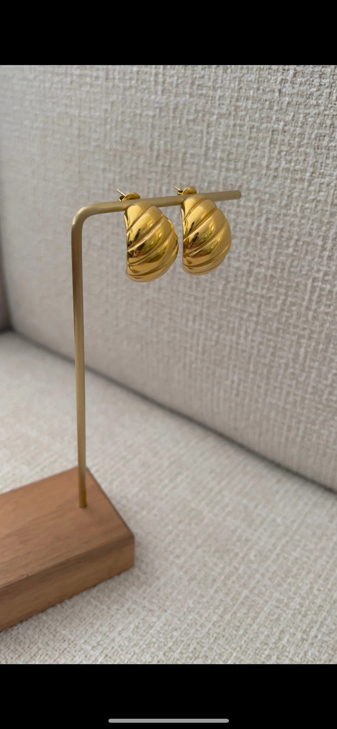 14K Gold Plated Horn Bag Earring - Etsy | Etsy (US)