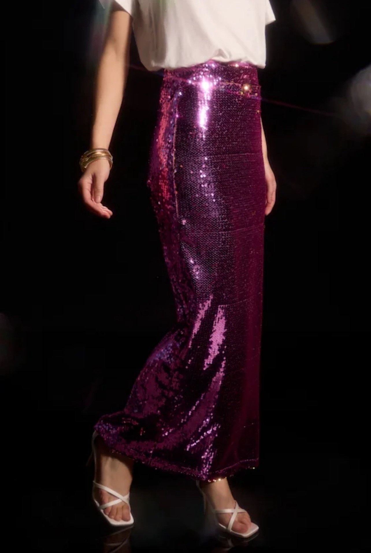 Dazzling Appearance Pink Sequin High Rise Midi Skirt.
Order it now so it arrive on time and before the special days. 
New price $39.20
Old price $49.00 with code DEALS20

#LTKHoliday #LTKSaleAlert #LTKFindsUnder50