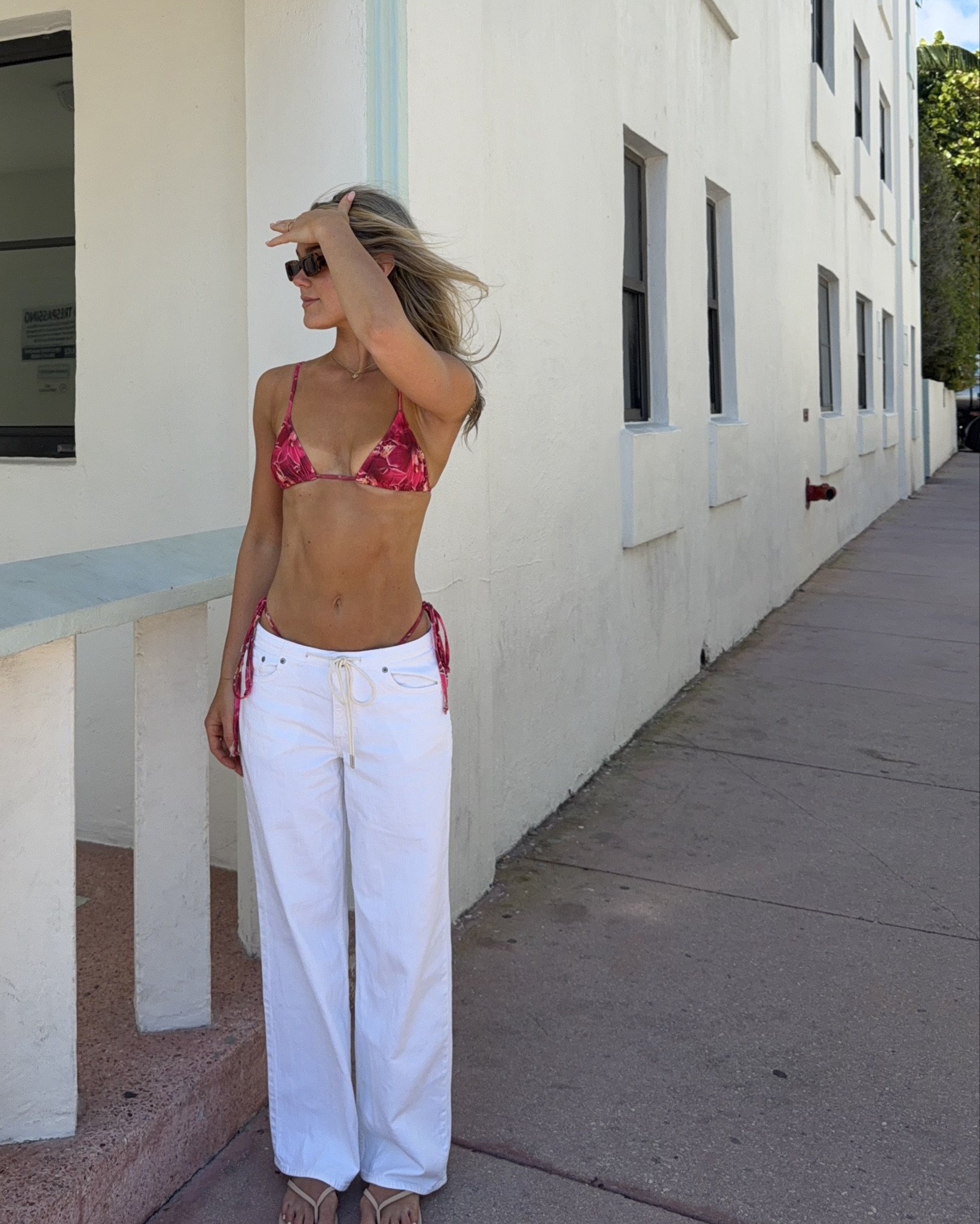 #abercrombiepartner the PERFECT summer linen-blend jeans! very light & breathable 🤍 wearing size 26 regular (I’m 5’7 for reference)  @abercrombie 