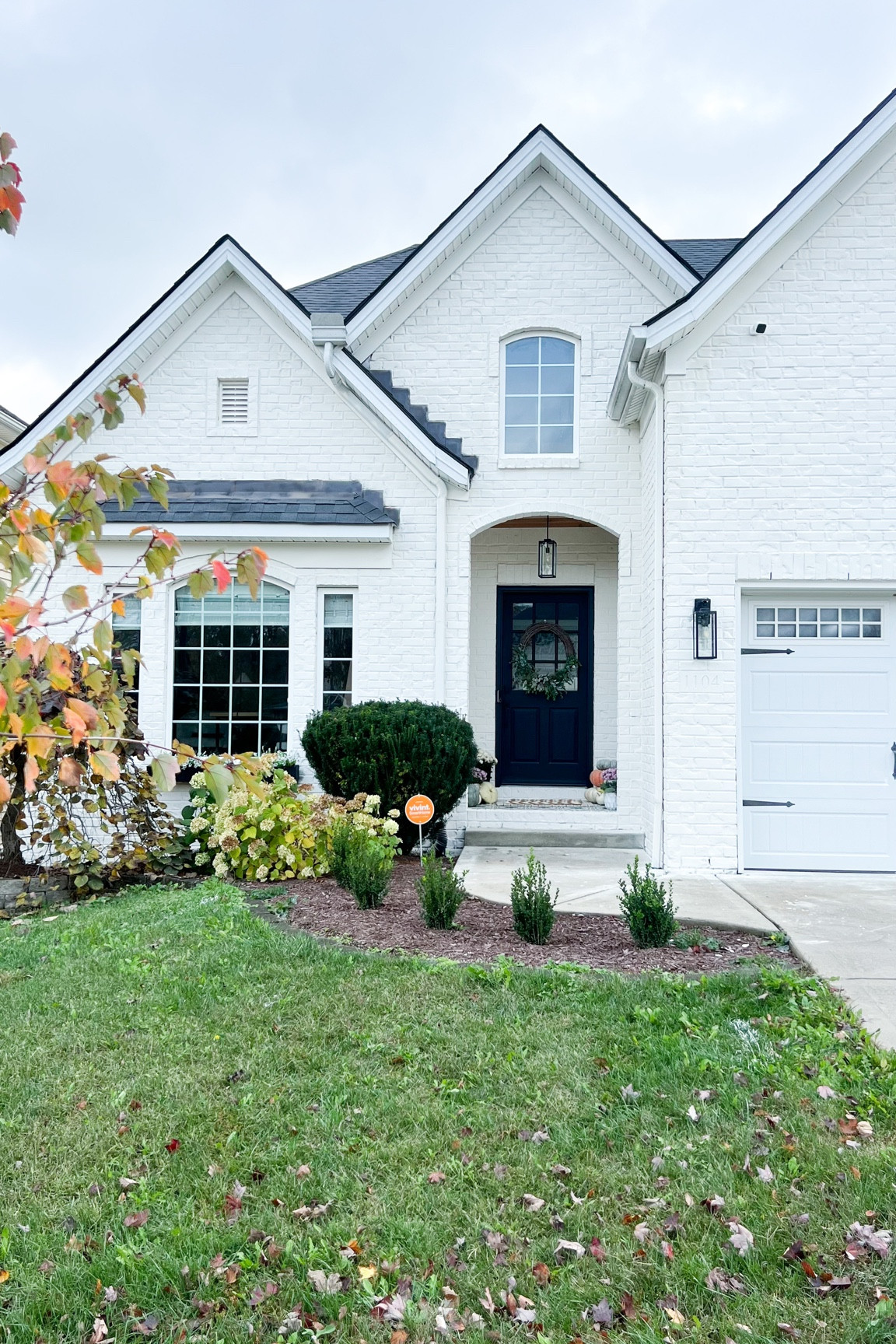 Limewashed brick Details 😍

Color: Classico Limewash from Romabio in Avorio

Sprayer: Graco Magnum Px19

No primer. One coat. Top coat - mineral shield to protect!

Lift: 34’ articulating boom lift. I rented from SunBelt rentals 



#LTKhome #LTKstyletip