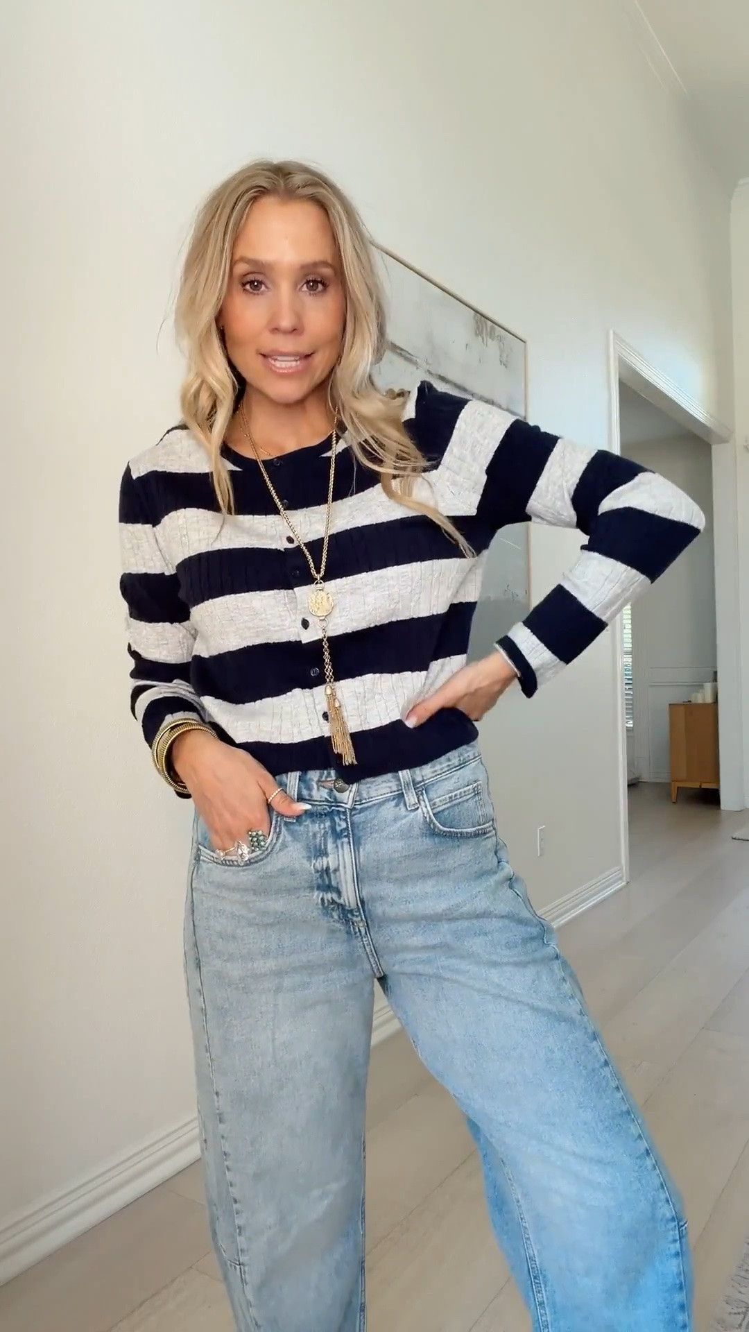 🤍The CUTEST preppy cardigan is only $10 on clearance at Walmart❣️ 

I’m wearing my tts (small)

5’5” // 120 ish lbs
