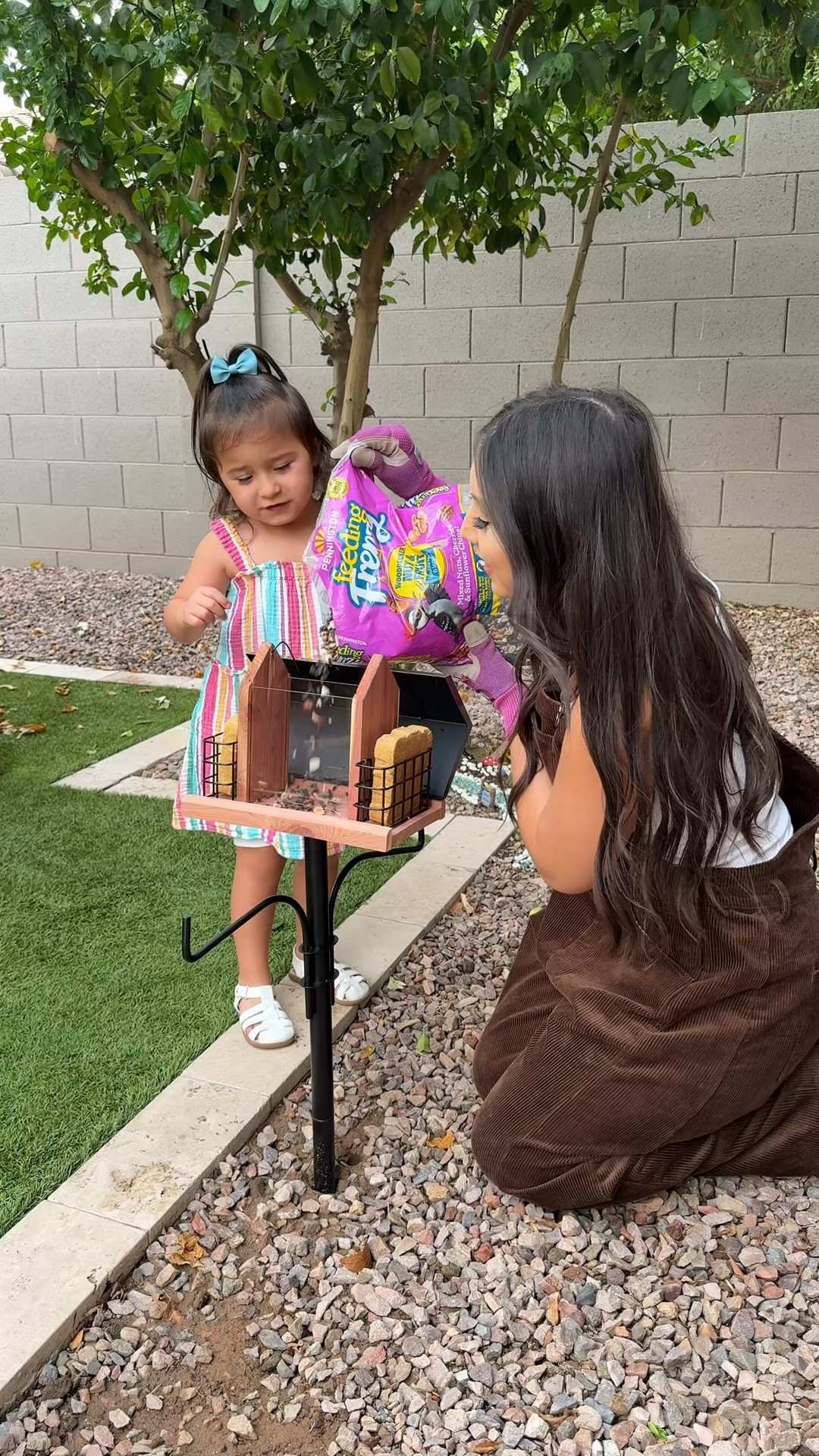 Birdwatching era activated! Bring the fun to your backyard with Pennington Bird #FeedingFrenzy found at your local Walmart! #penningtonwildbird 

#LTKSeasonal #LTKHome #LTKKids