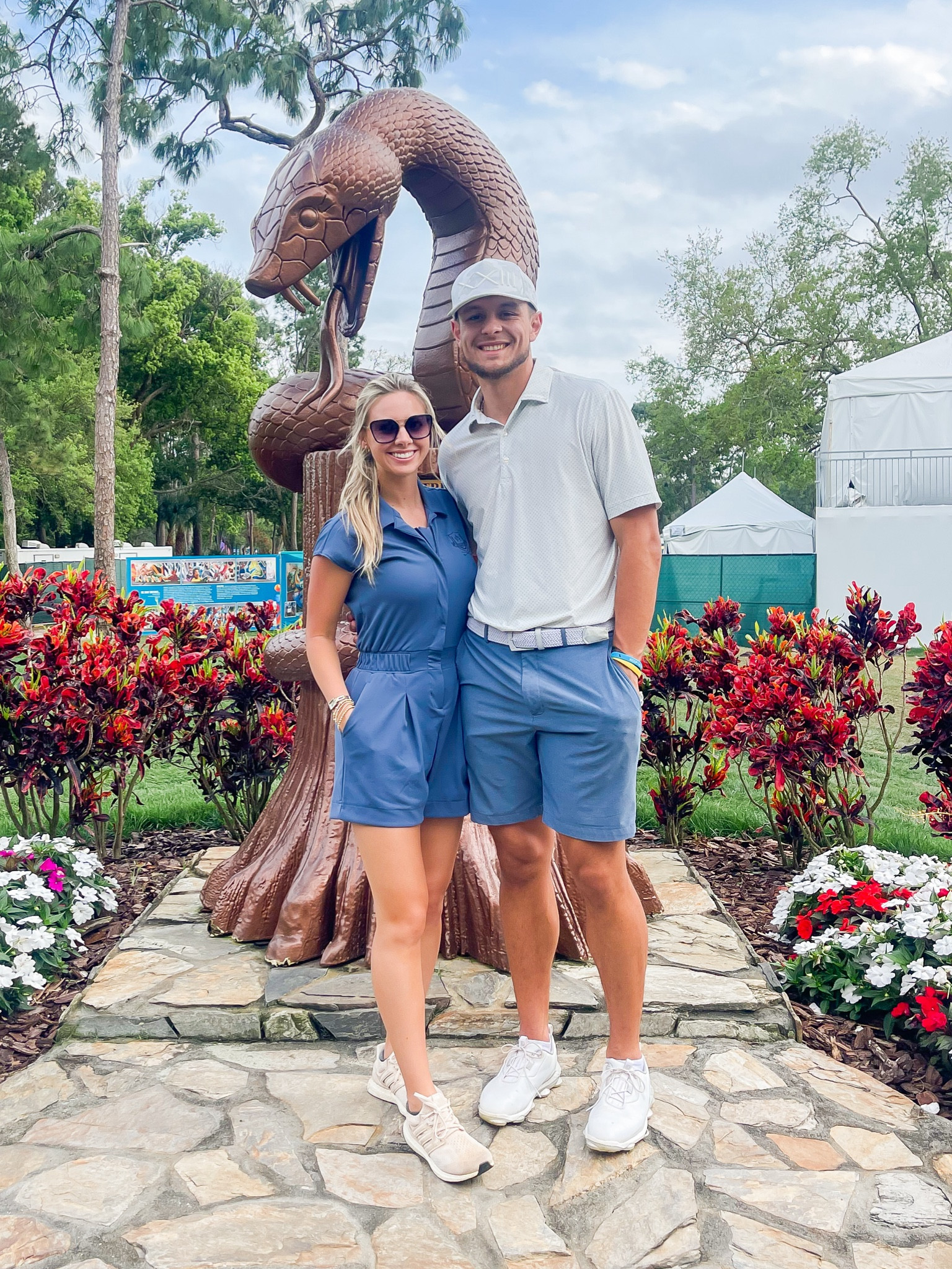 Women’s golf outfit 