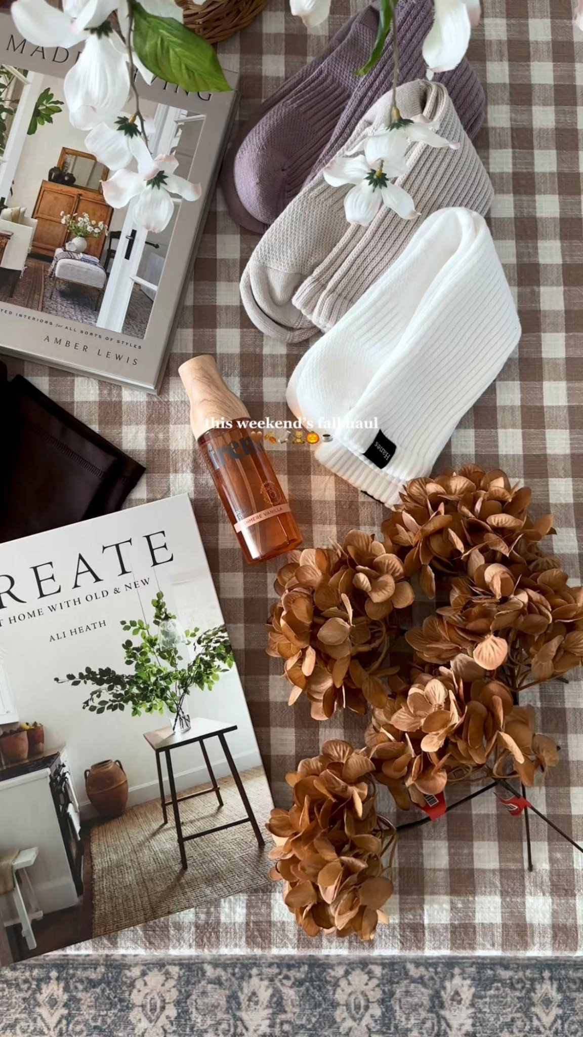 fall haul!

decor books, coffee table books, aerie leggings, slouch socks, crew socks, cozy socks, vanilla scent, cashmere vanilla, Frenshe, fall finds

#LTKStyleTip #LTKHome #LTKSeasonal