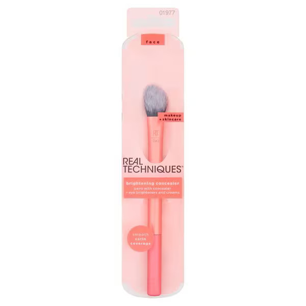 Real Techniques Brightening Concealer Brush | Superdrug