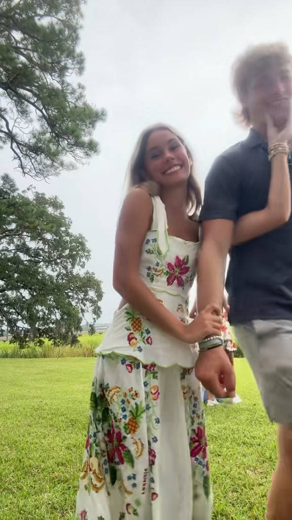 fam summer dress🥹🥹🥹 wearing size xs! 

#LTKSeasonal #LTKTravel #LTKStyleTip