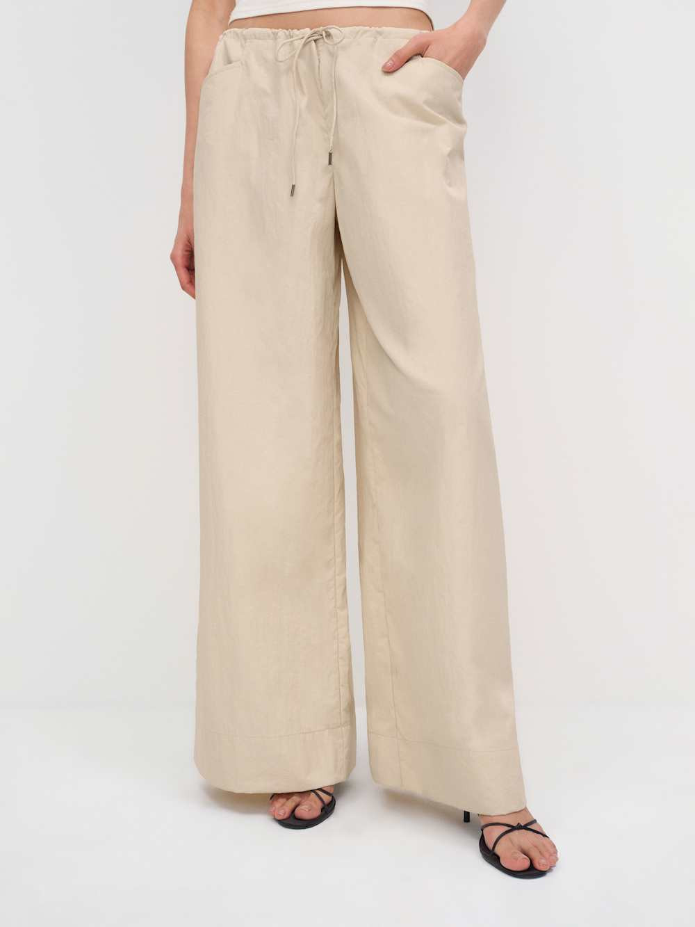 Zian Low Rise Pant | Reformation (Global)