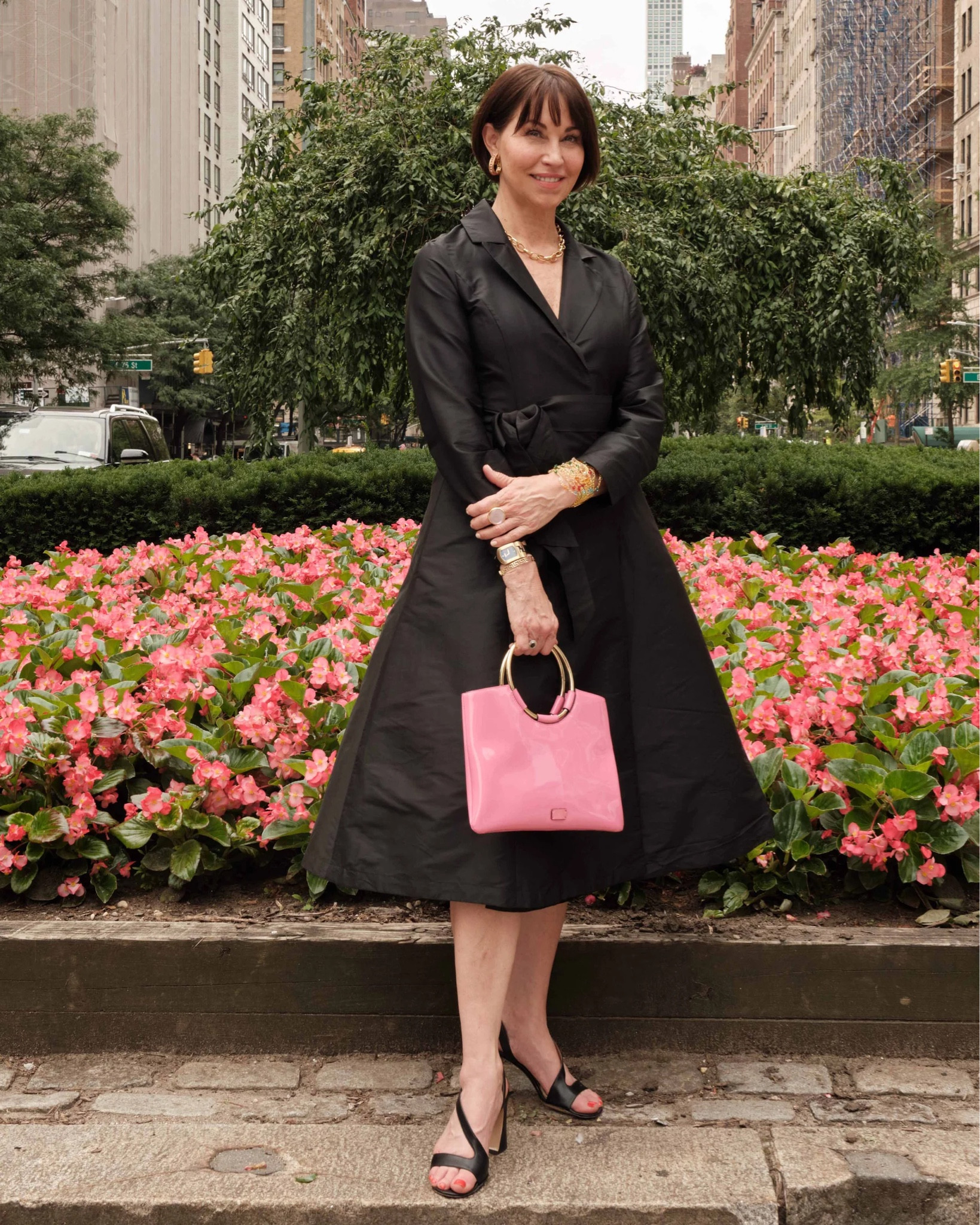 Fall outfits! Here’s a fabulous chic outfit perfect for a party! #party #blackdress #falloutfits #partydress #pinkbag 

#LTKover40 #LTKSeasonal #LTKstyletip