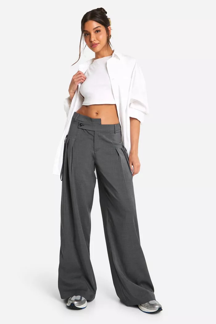 Pleated Asymmetric Waist Slouchy Dad Trosuer | Boohoo.com (UK & IE)