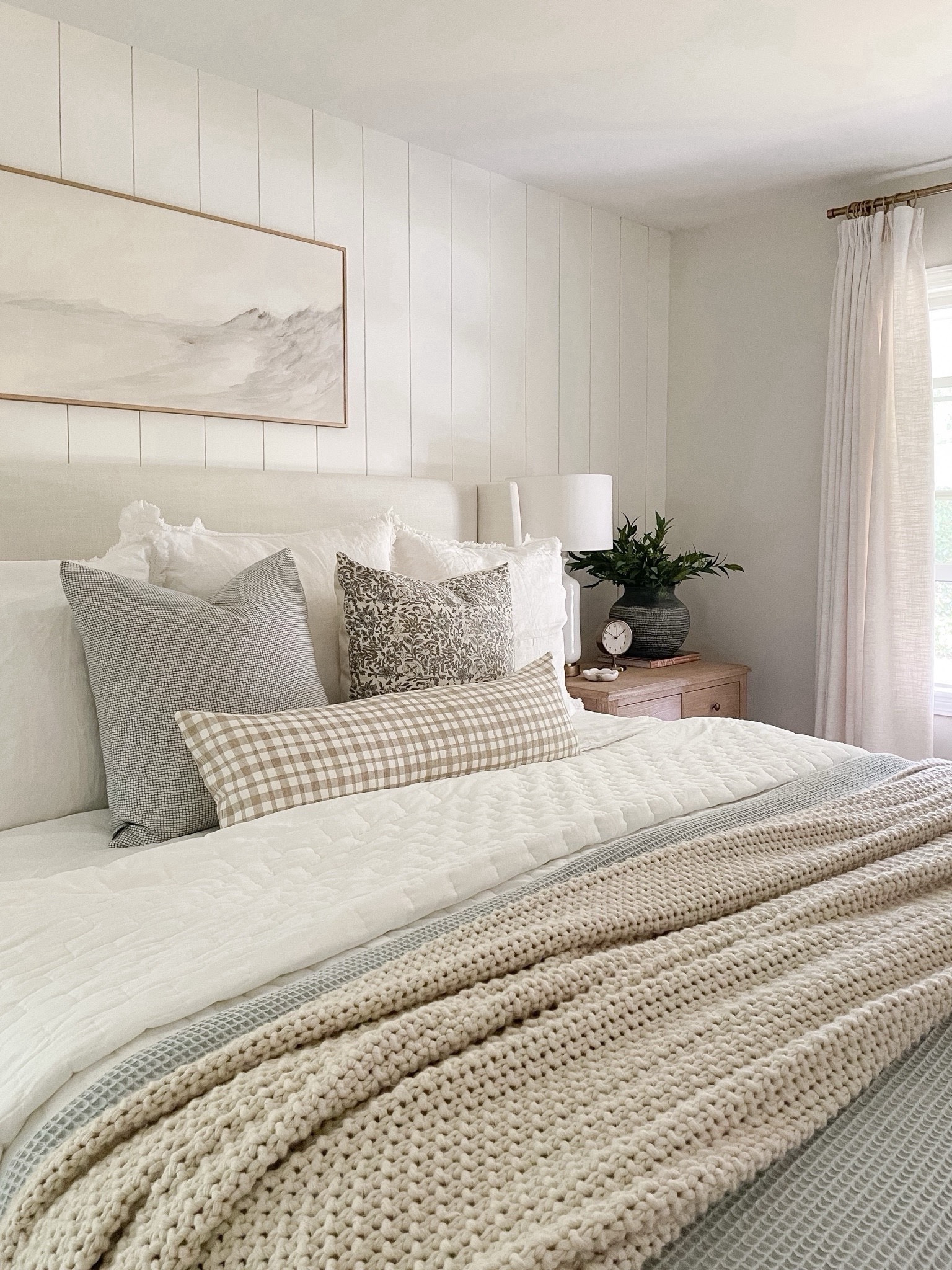 Coastal Bedding

Coastal bedroom  bedroom styling 
Home decor  Home  Home decor  Home favorites  Wall Art  Coastal home  coastal home decor   bedding  nightstand 

#LTKHome #LTKFindsUnder100 #LTKStyleTip