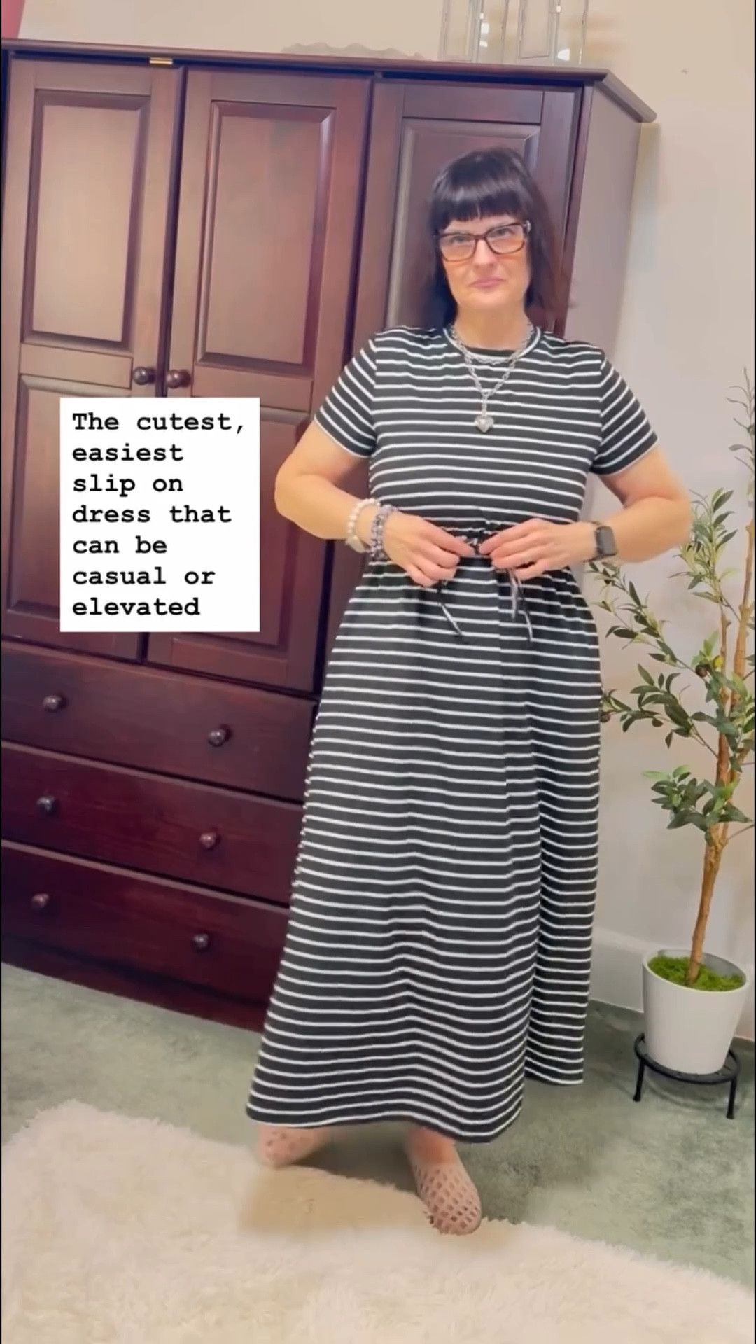 Glides over curves. Doesn't highlight rolls. 😍

How to shop: 

1-click the LTK link in my bio 
2-comment SHOP to get the link in your DMs 
3-direct link to LTK in my stories or here to my shop:  www.shopltk.com/explore/Mid_Life_Styled 

Spring dress, casual dress, style tips over 50, midlife fashion, spring 2026 fashion, midsize fashion, shopping, shopping on a budget

#LTKMidsize #LTKOver40 #LTKSeasonal