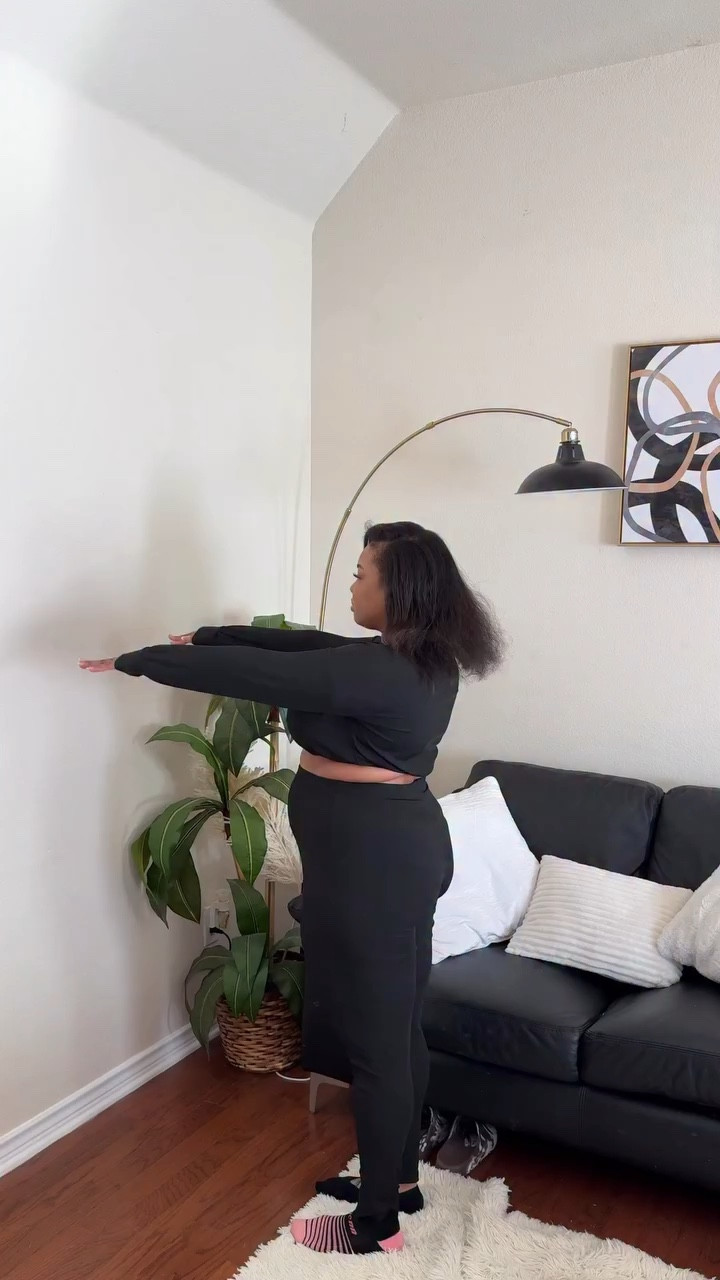 The 75 Hard challenge pushes you to your limits, testing mental toughness like nothing else. It demands a gallon of water daily, a strict diet, reading 10 pages of non fiction, progress pics, and for those with faith, daily Bible study. If I can do it just know you can too 🫶🏽