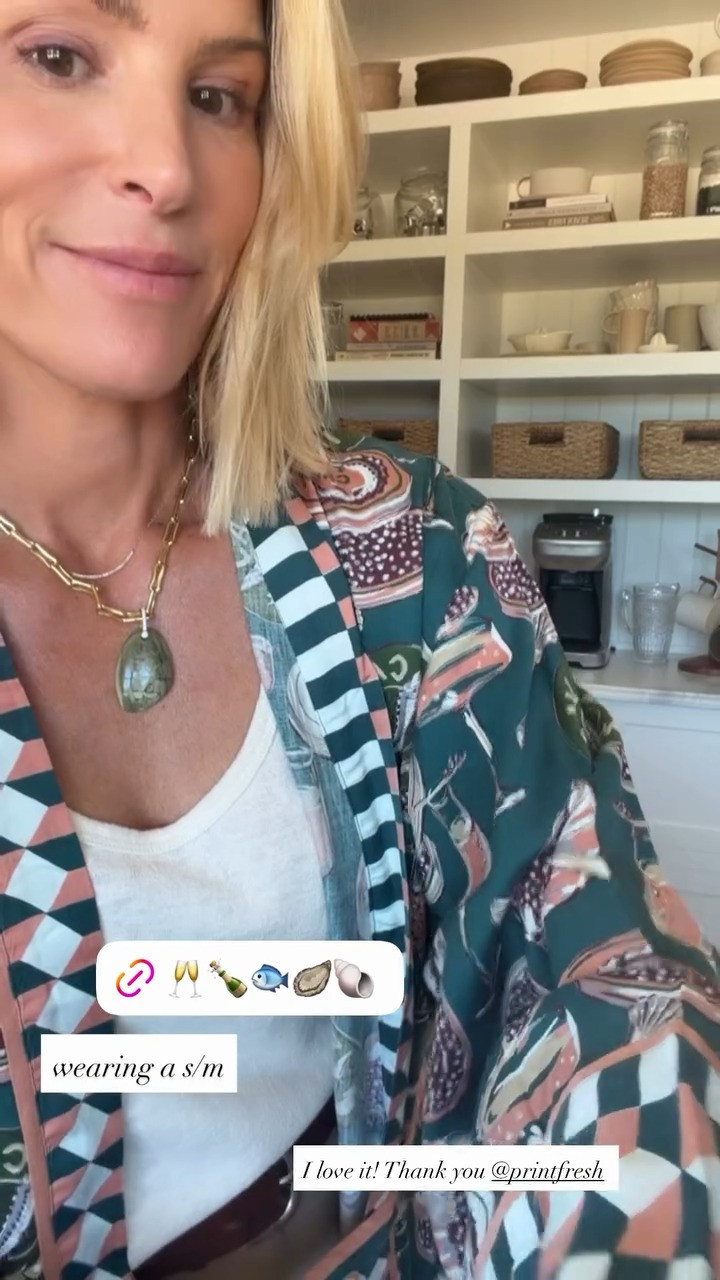 New robe from Print Fresh! What I love the most about the robes is the weight of them & it hangs so nicely. 🥂🍾🐟🐚 Such a great gift or a gift for yourself!

Selfcare
Robe
Bathroom essential
Gift idea 

 #LTKgrwm #LTKootd #LTKSeasonal